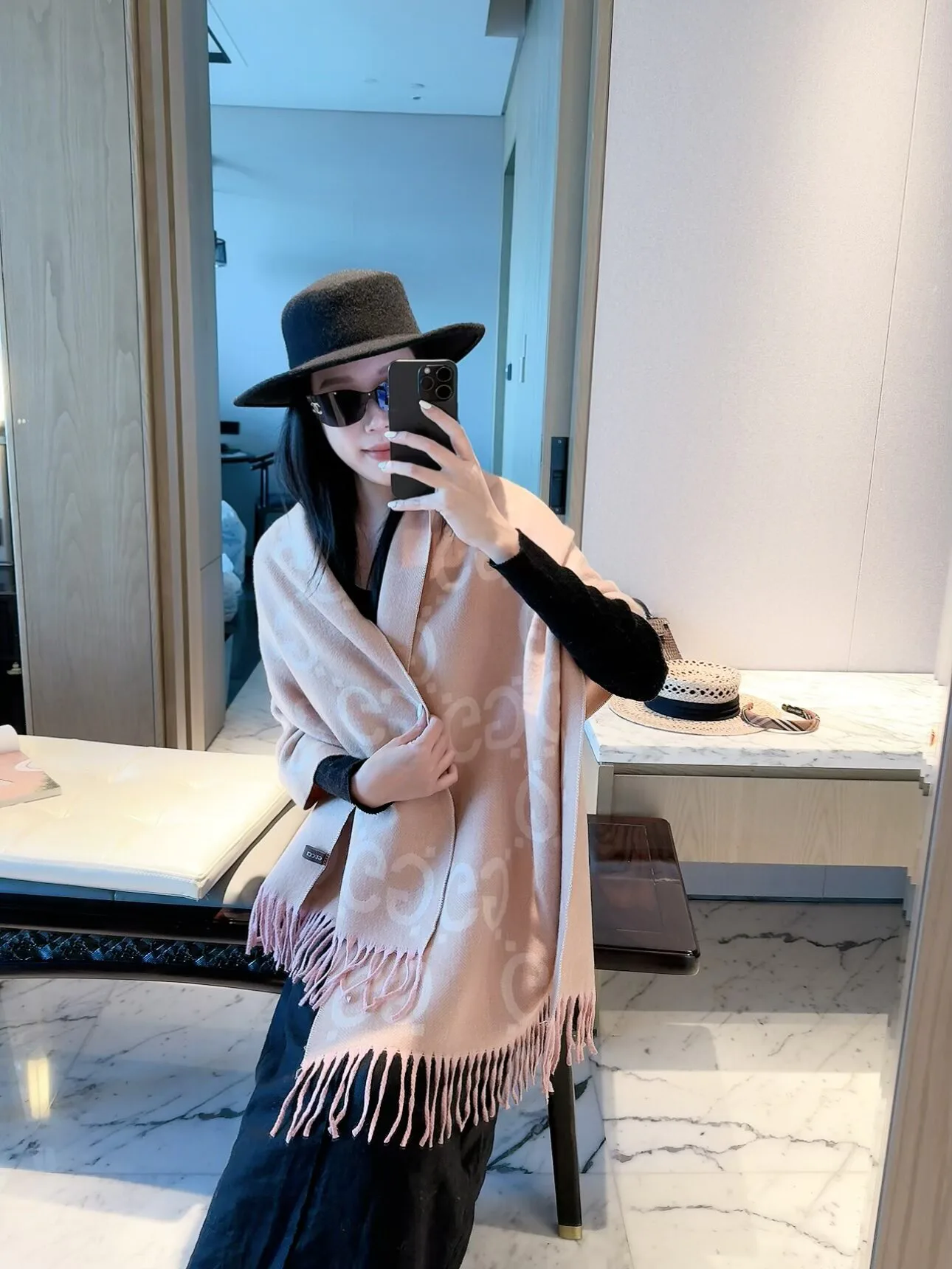 Шарфы Gucci 18222754