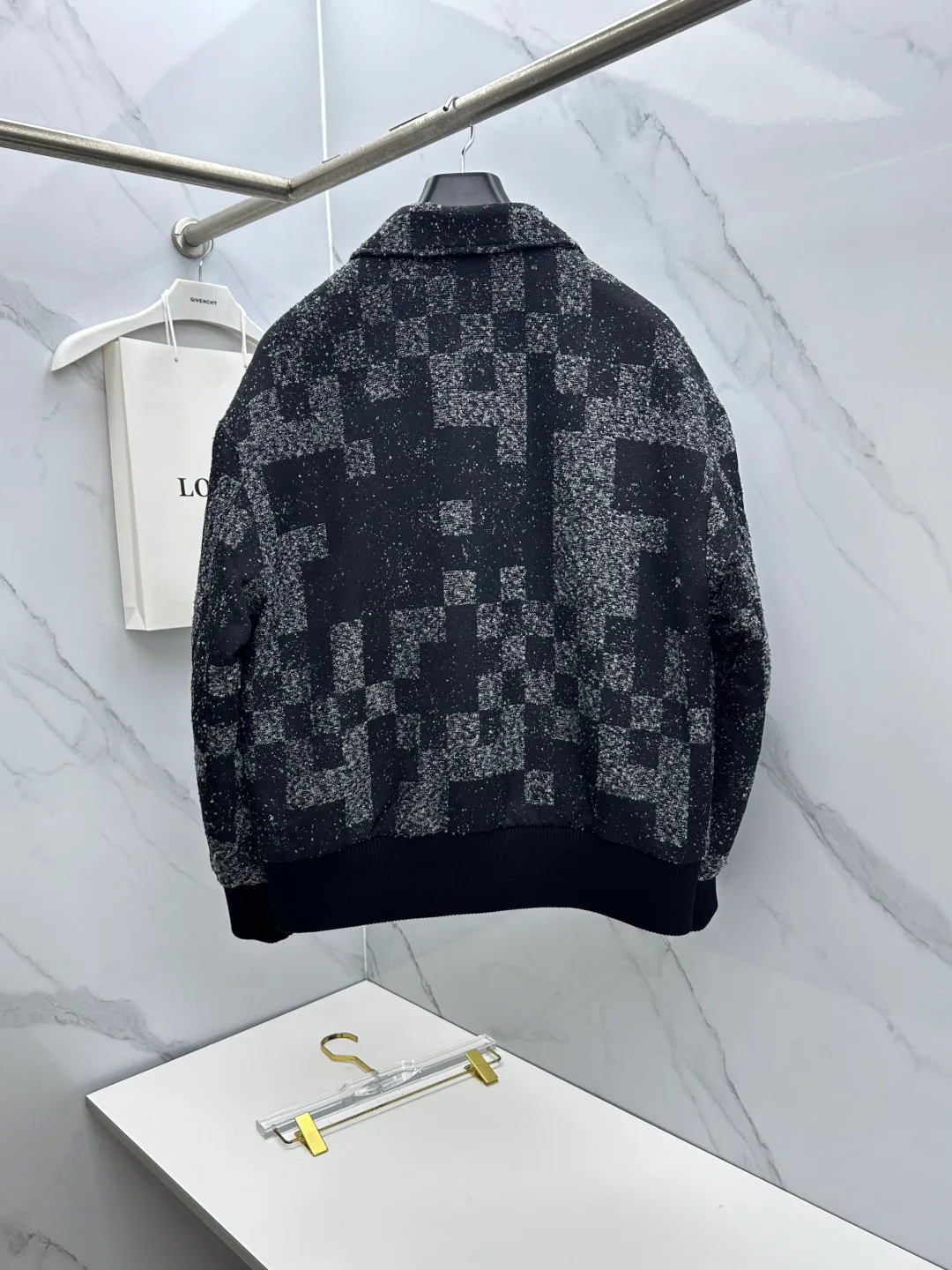 Куртки И Пуховики Мужские Louis Vuitton 18246857