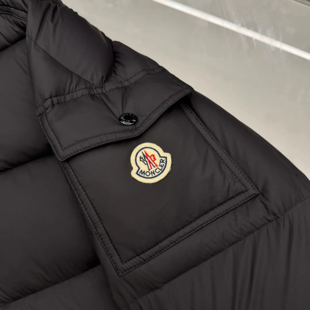 Куртки И Пуховики Мужские Moncler 17391850