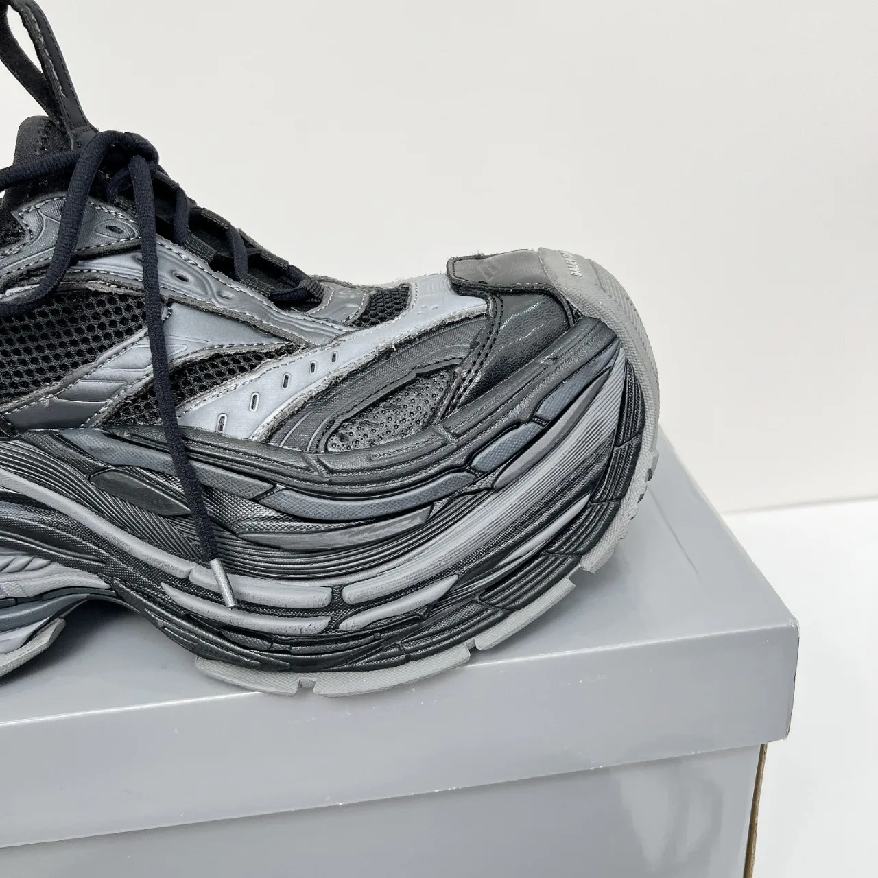 Кроссовки Женские Balenciaga 6428099