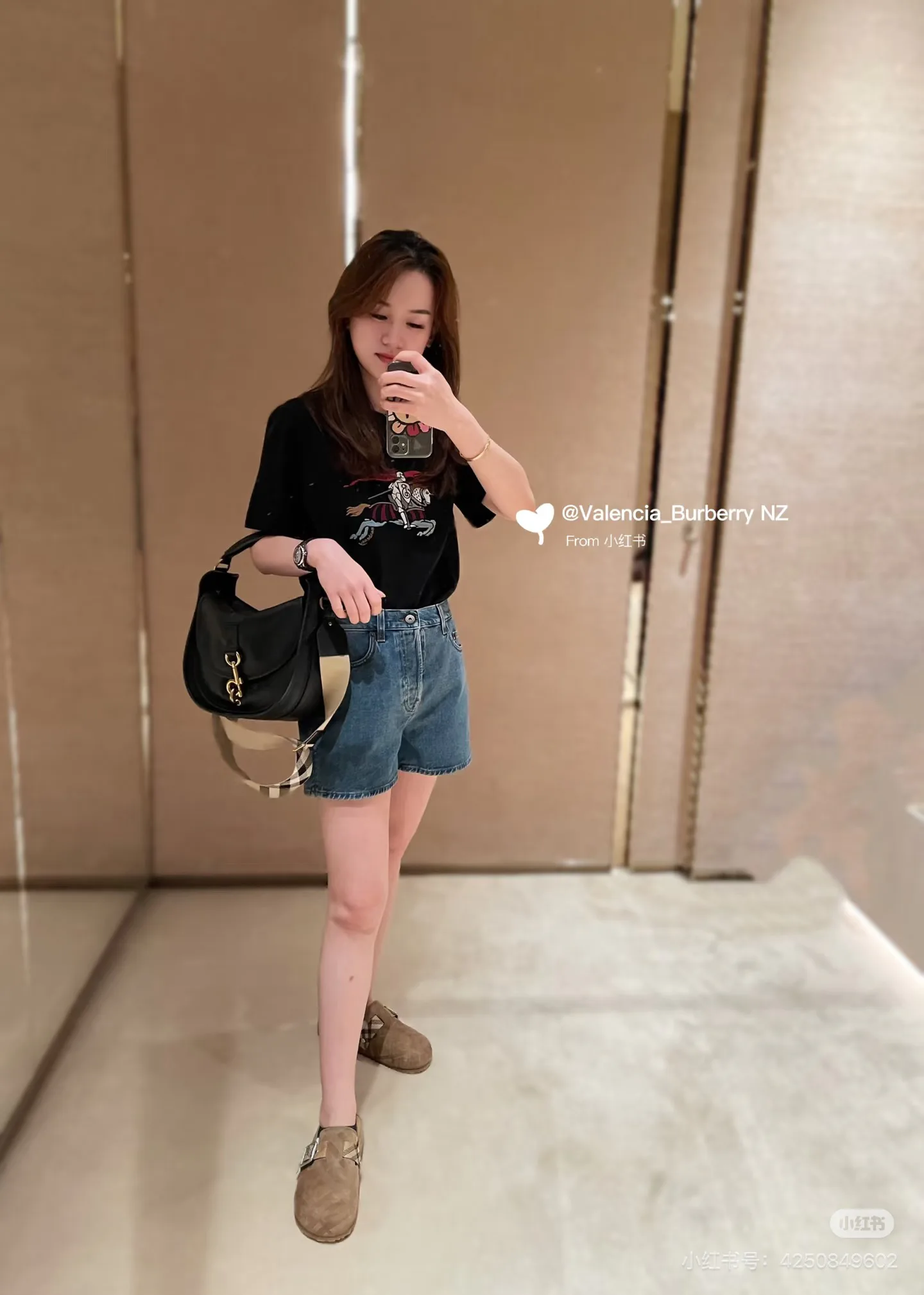 Футболки Женские Burberry 11230216