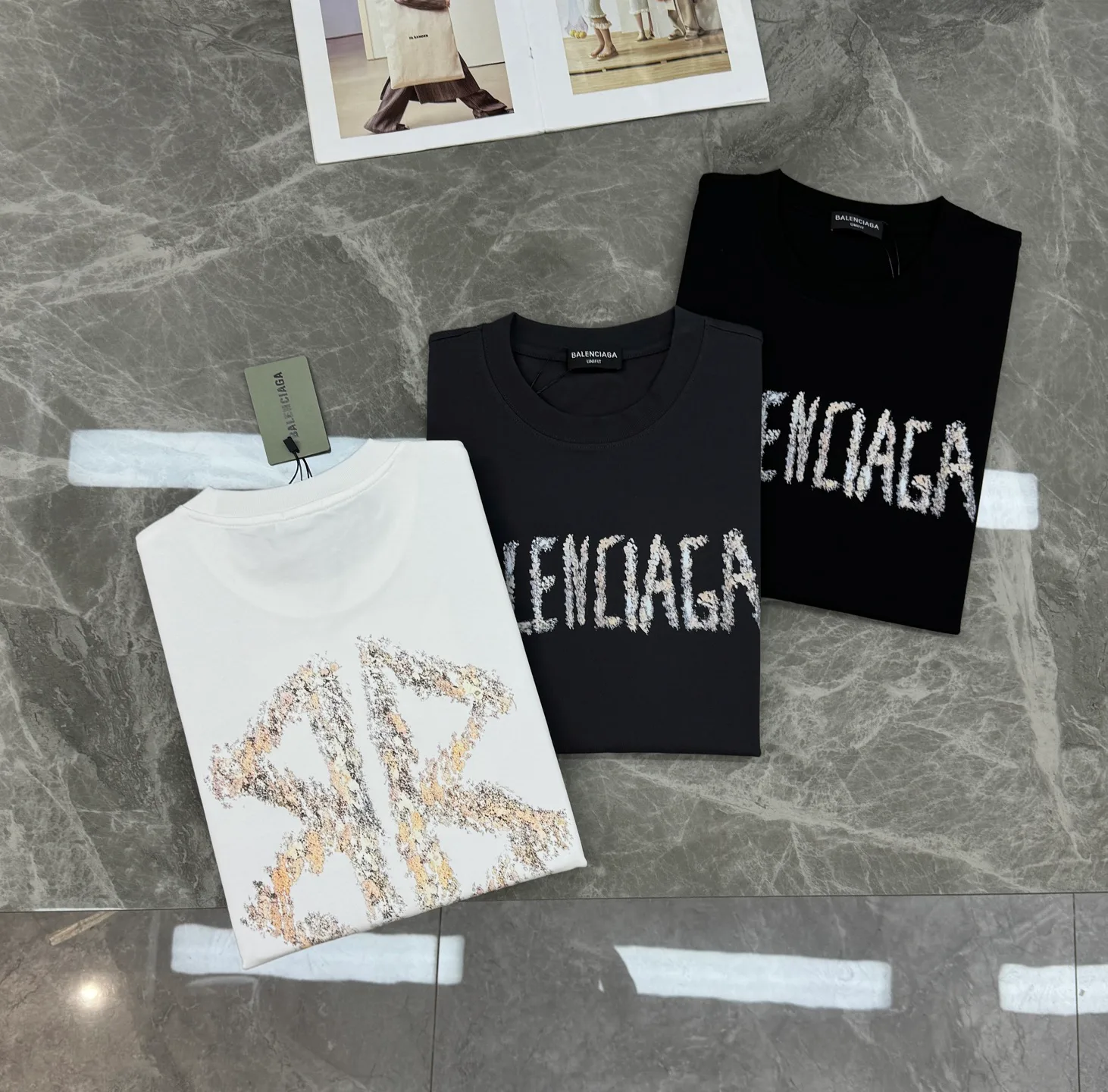 Футболки Женские Balenciaga 12702025