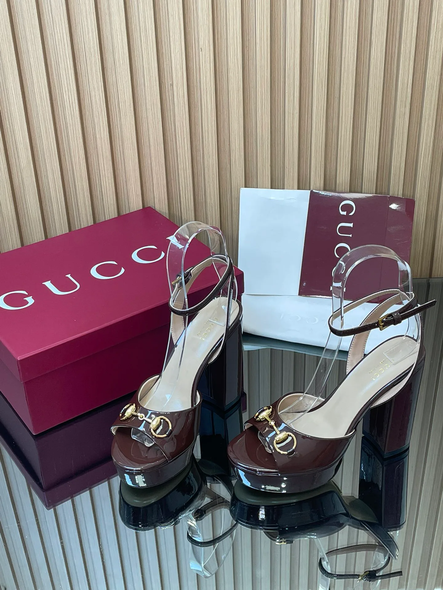 Босоножки Женские Gucci 876011
