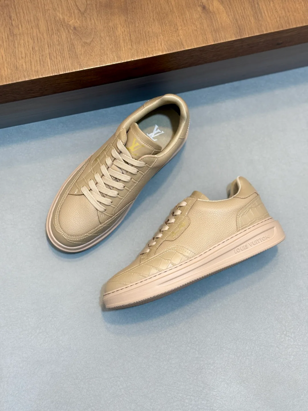 Кроссовки Мужские Louis Vuitton 18265105