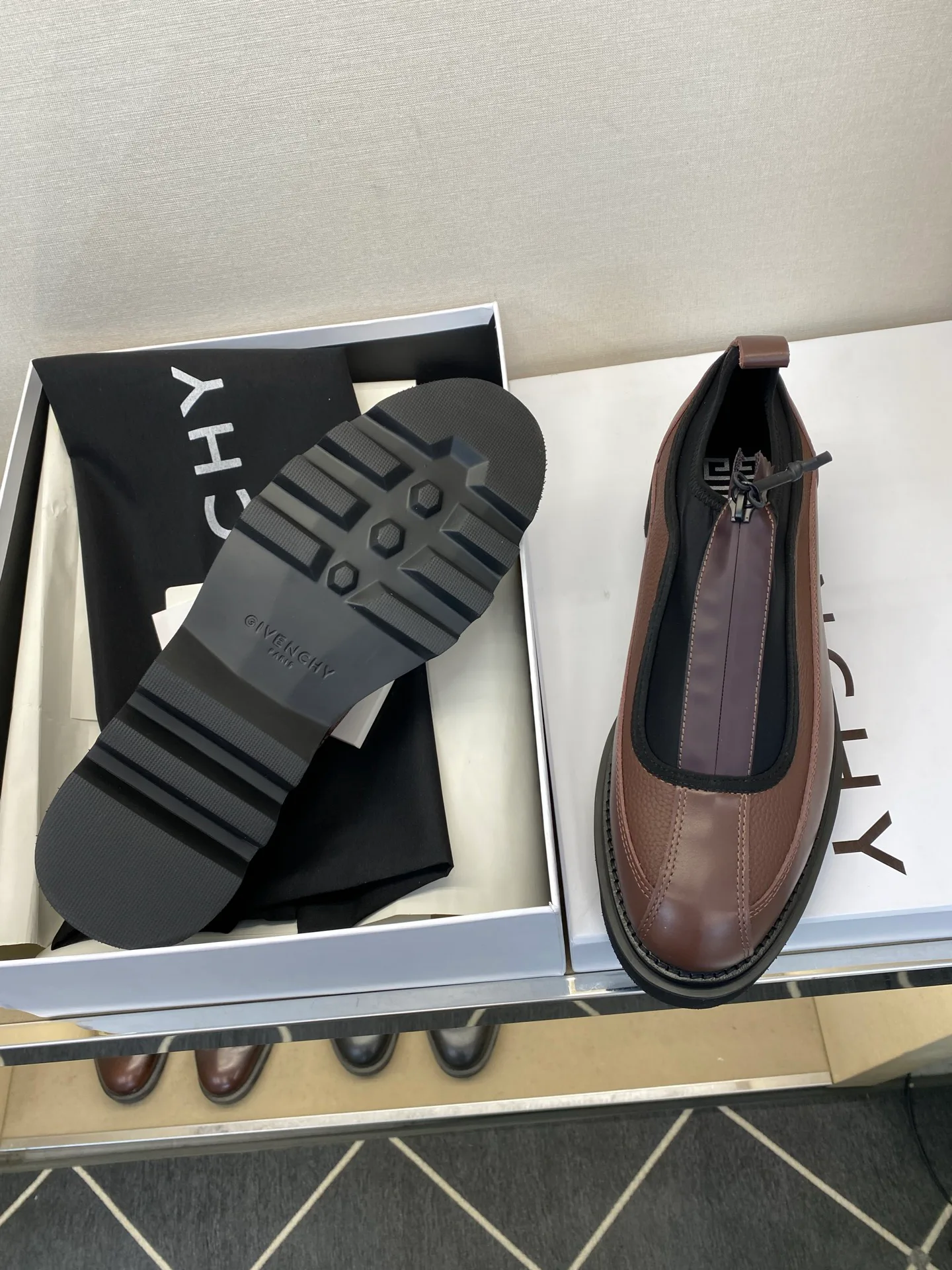 Ботинки Мужские Givenchy 631082