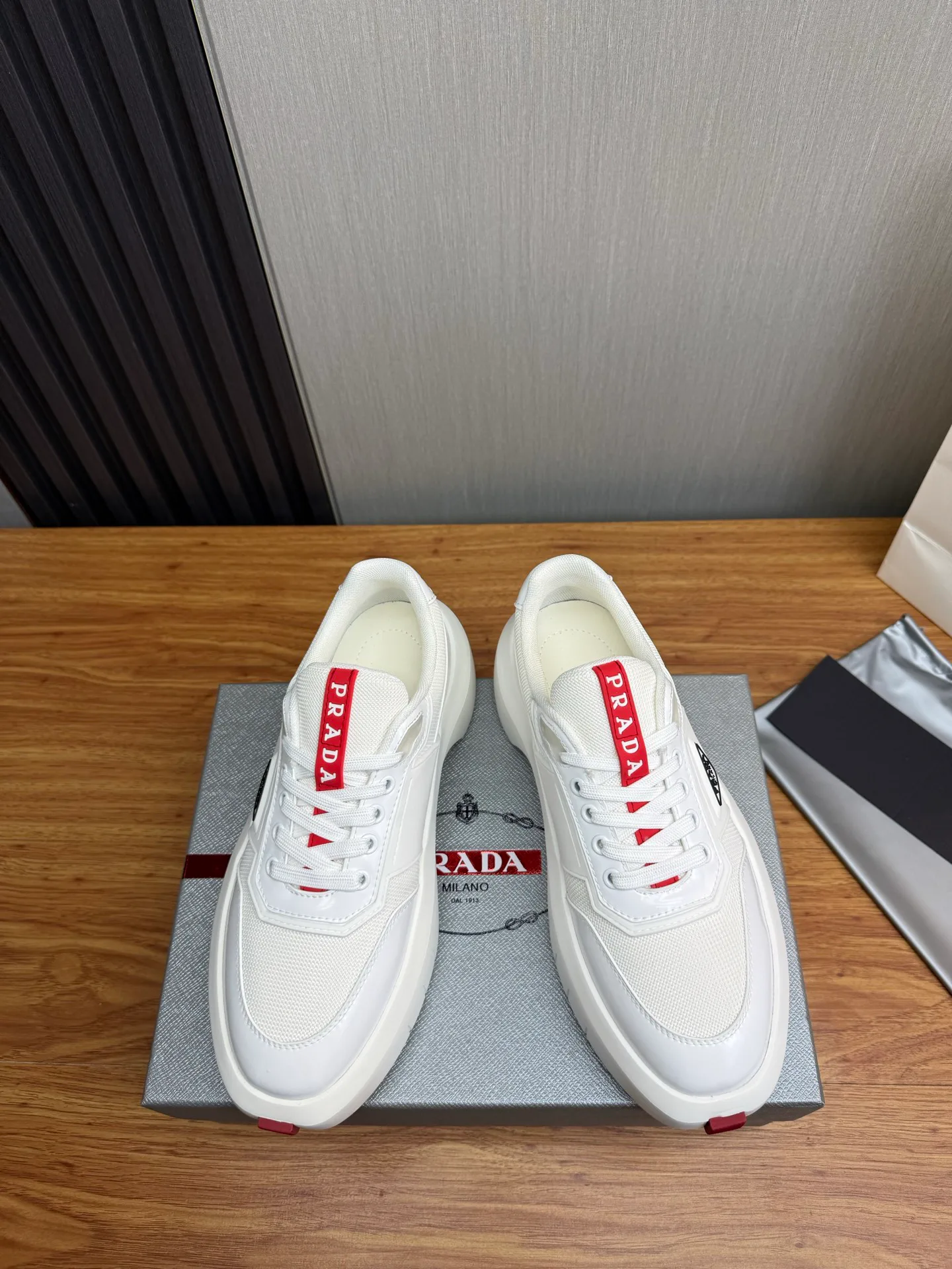 Кроссовки Мужские Prada 12725451