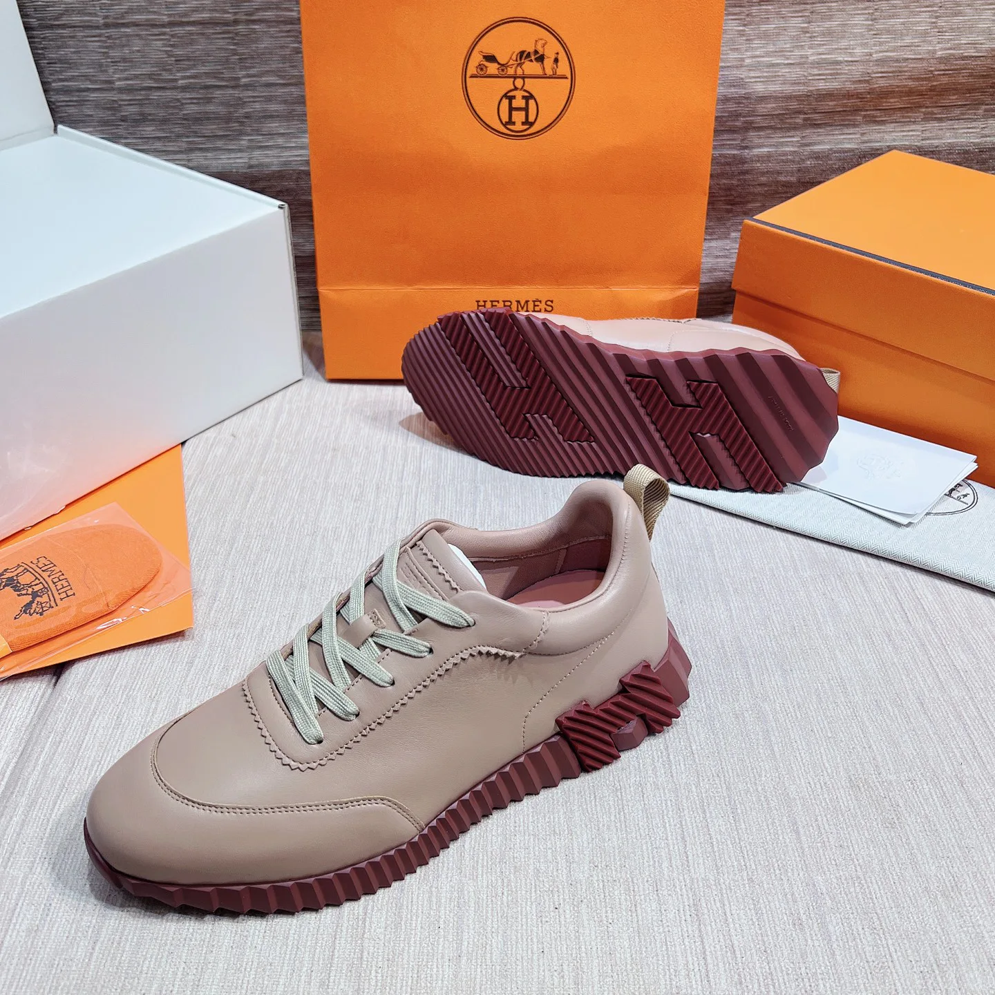 Кроссовки Женские Hermes 17749547