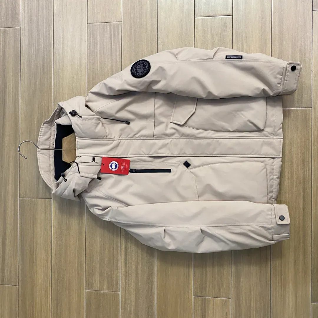 Куртки И Пуховики Женские Canada Goose 142553