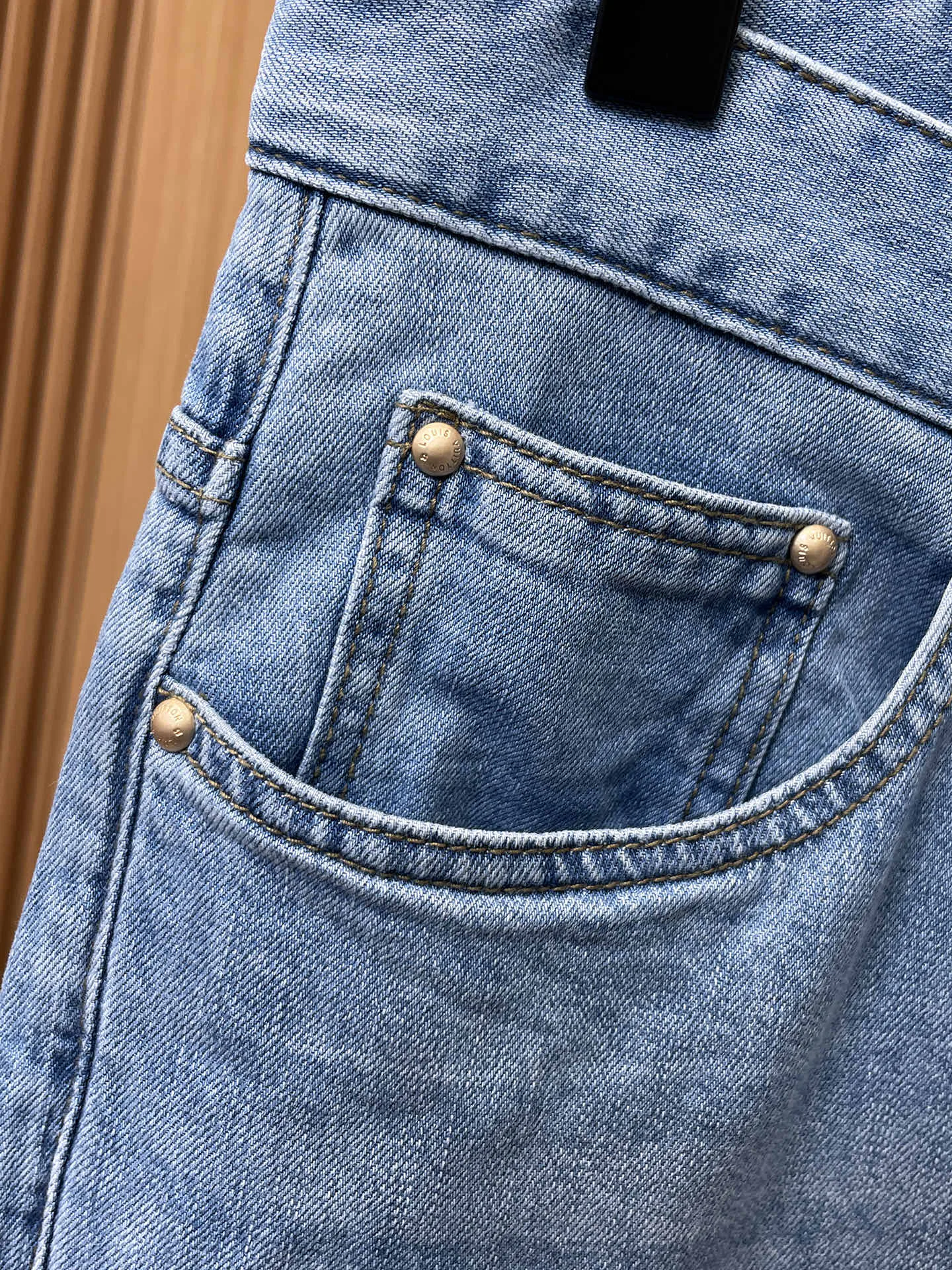 Джинсы Женские Louis Vuitton 13479605