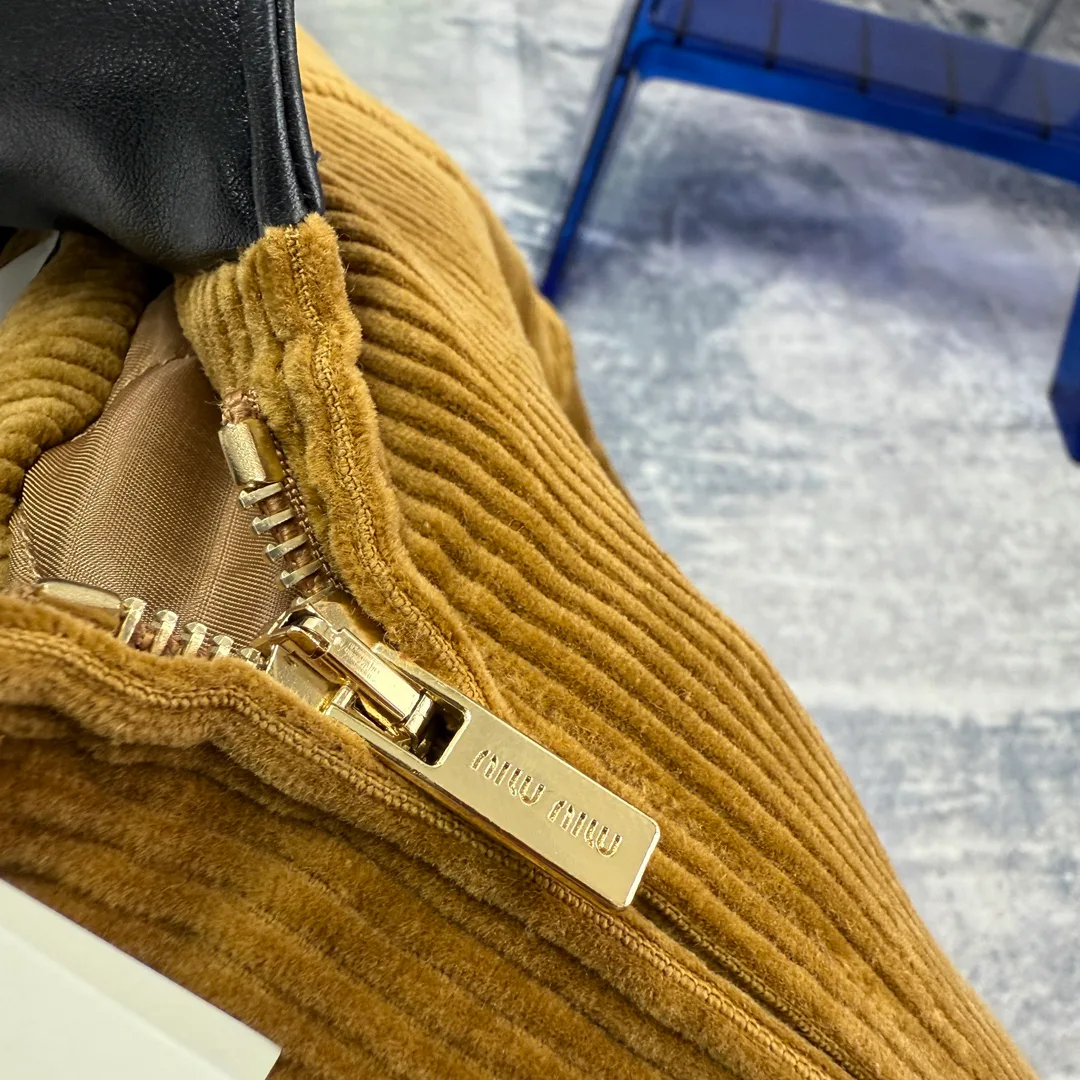 Куртки И Пуховики Женские Miu Miu 213155