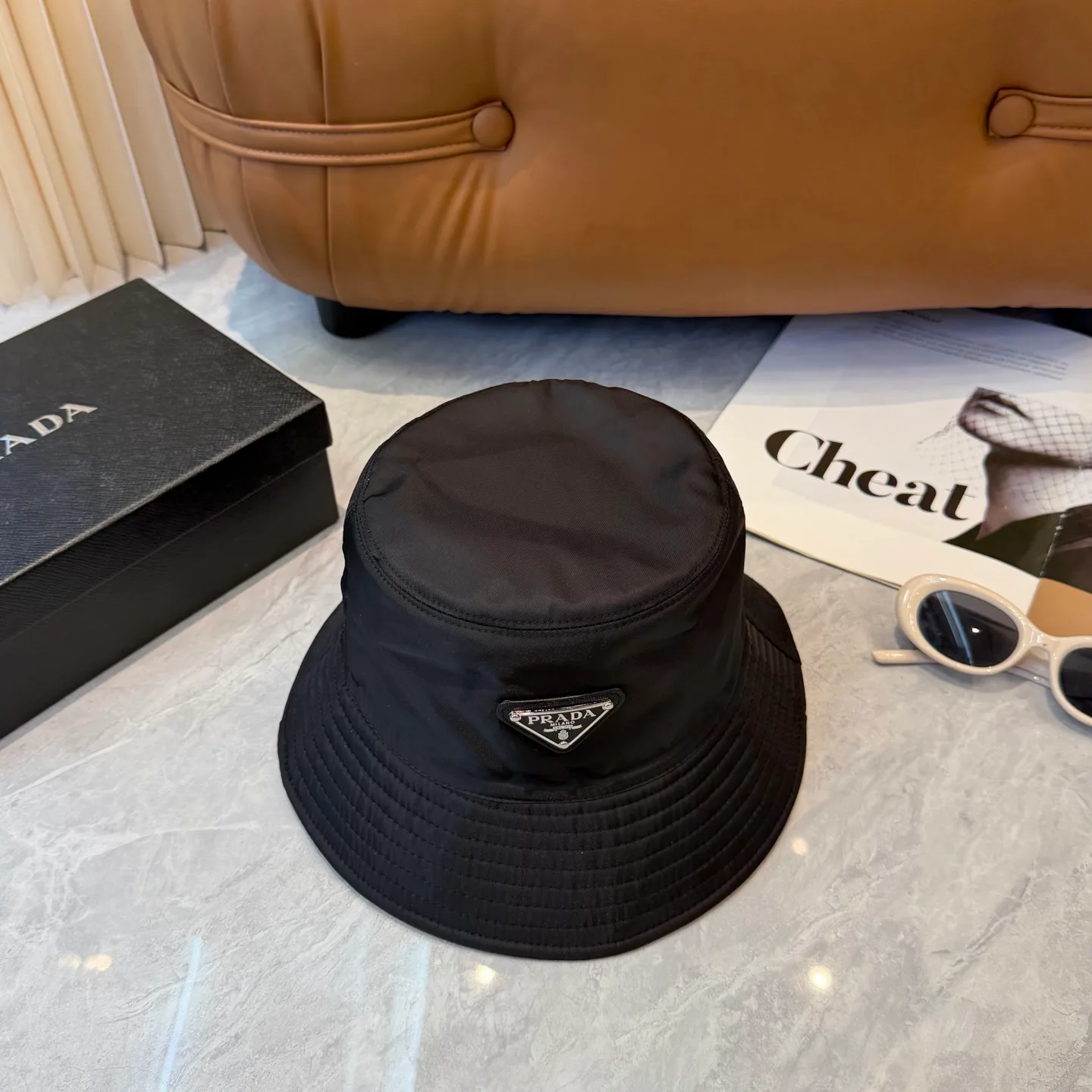 Головные Уборы Prada 13418589