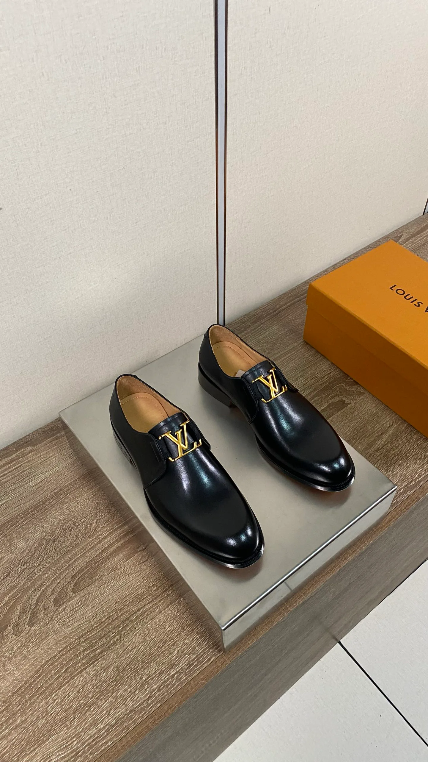 Лоферы И Туфли Мужские Louis Vuitton 18078687