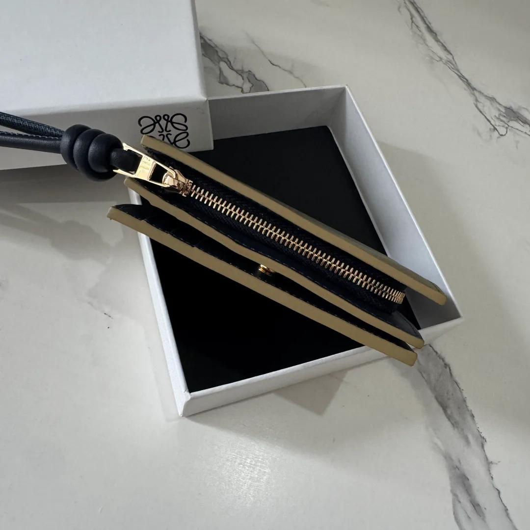 Клатчи Женские Loewe 17678669