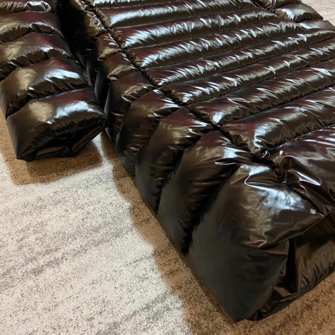 Куртки И Пуховики Женские Moncler 18884048