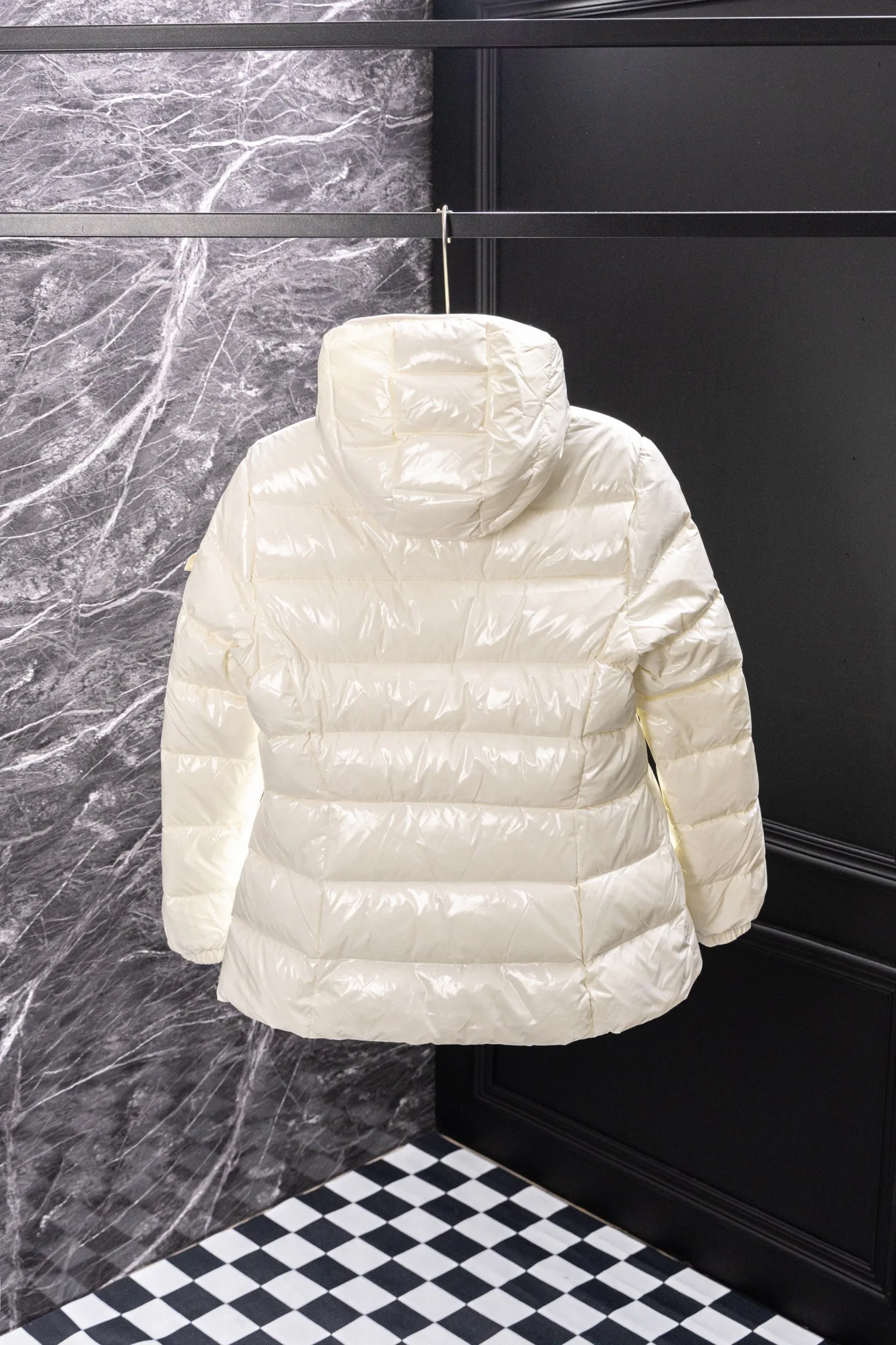 Куртки И Пуховики Женские Moncler 18722800