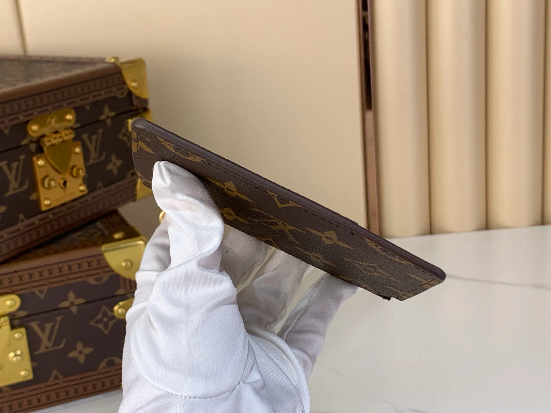 Клатчи Женские Louis Vuitton 13582754