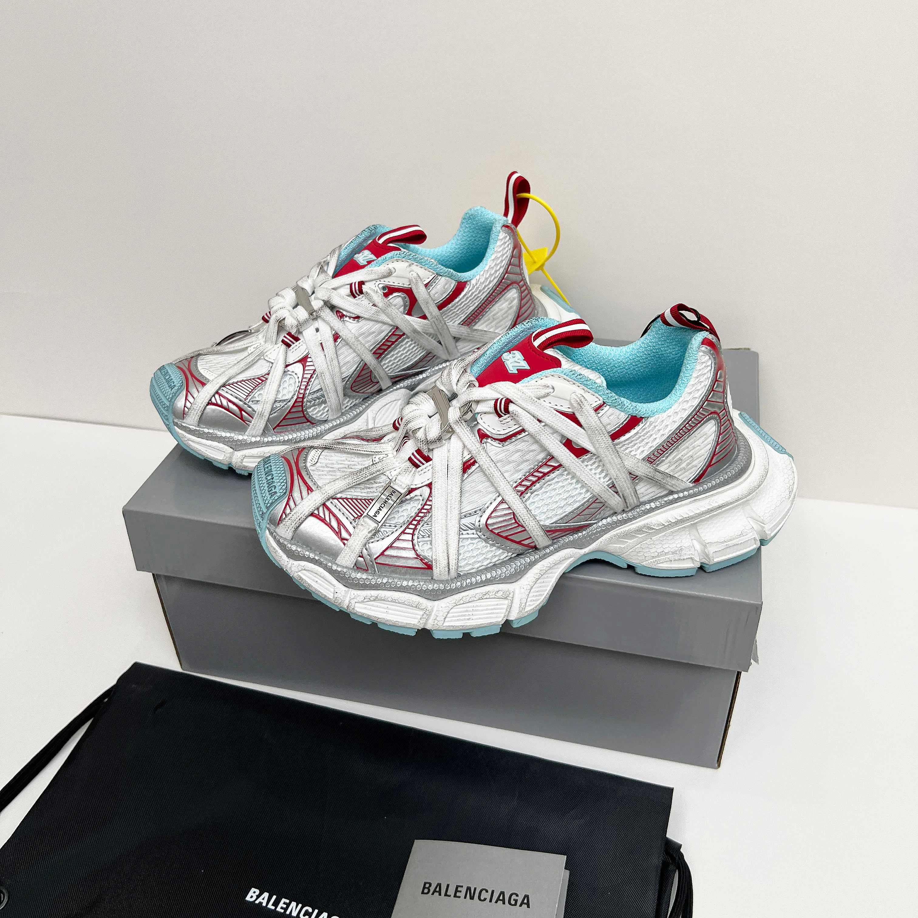 Кроссовки Женские Balenciaga 6428101