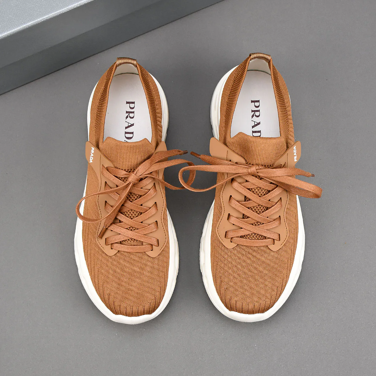 Кроссовки Мужские Prada 10736407