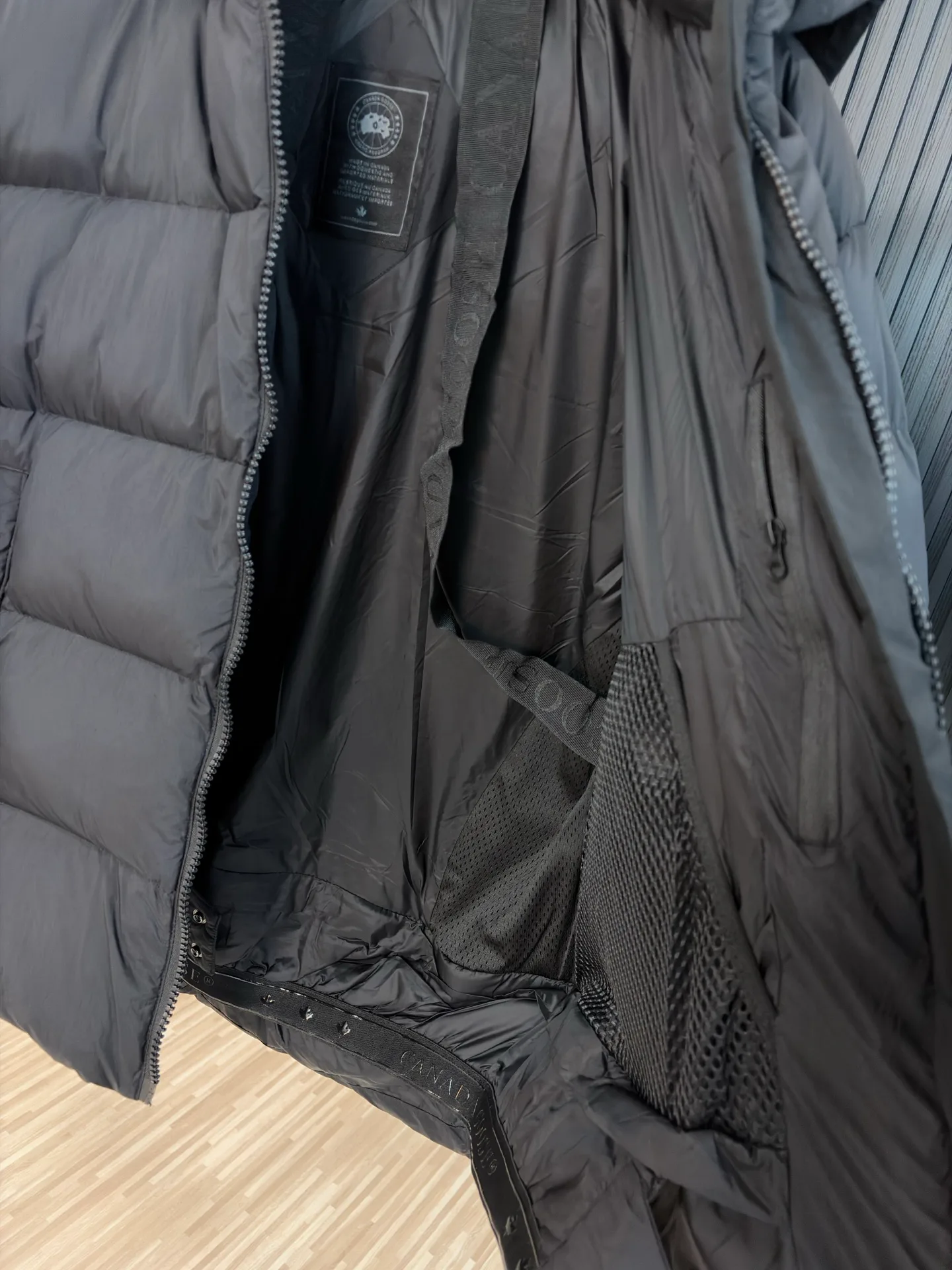 Куртки И Пуховики Женские Canada Goose 18391748