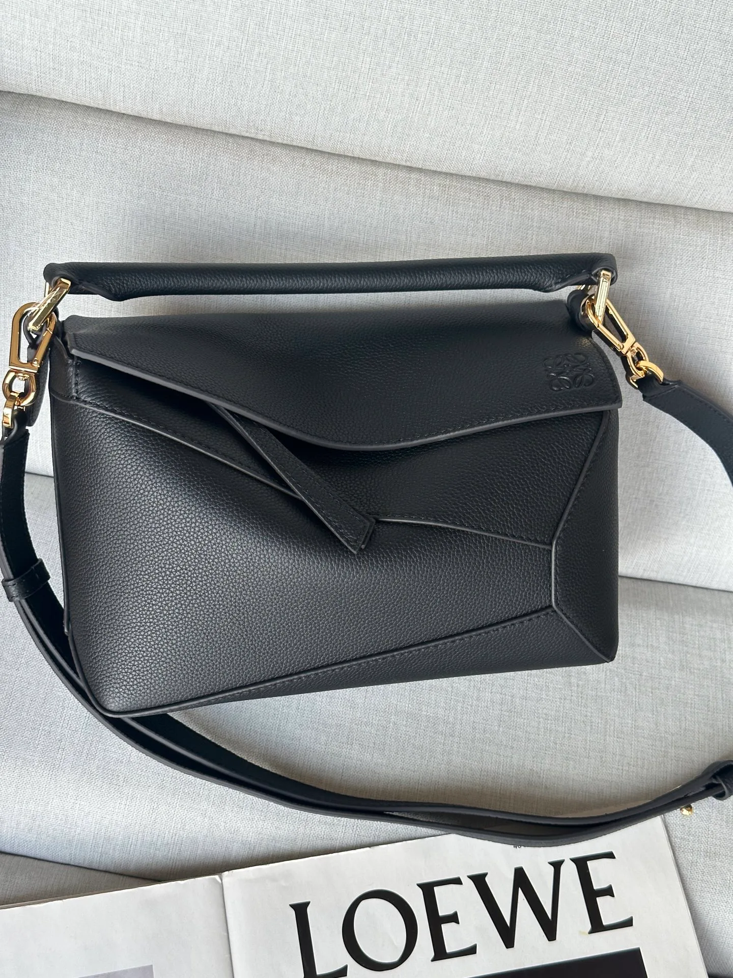 Классические Сумки Женские Loewe 17303173