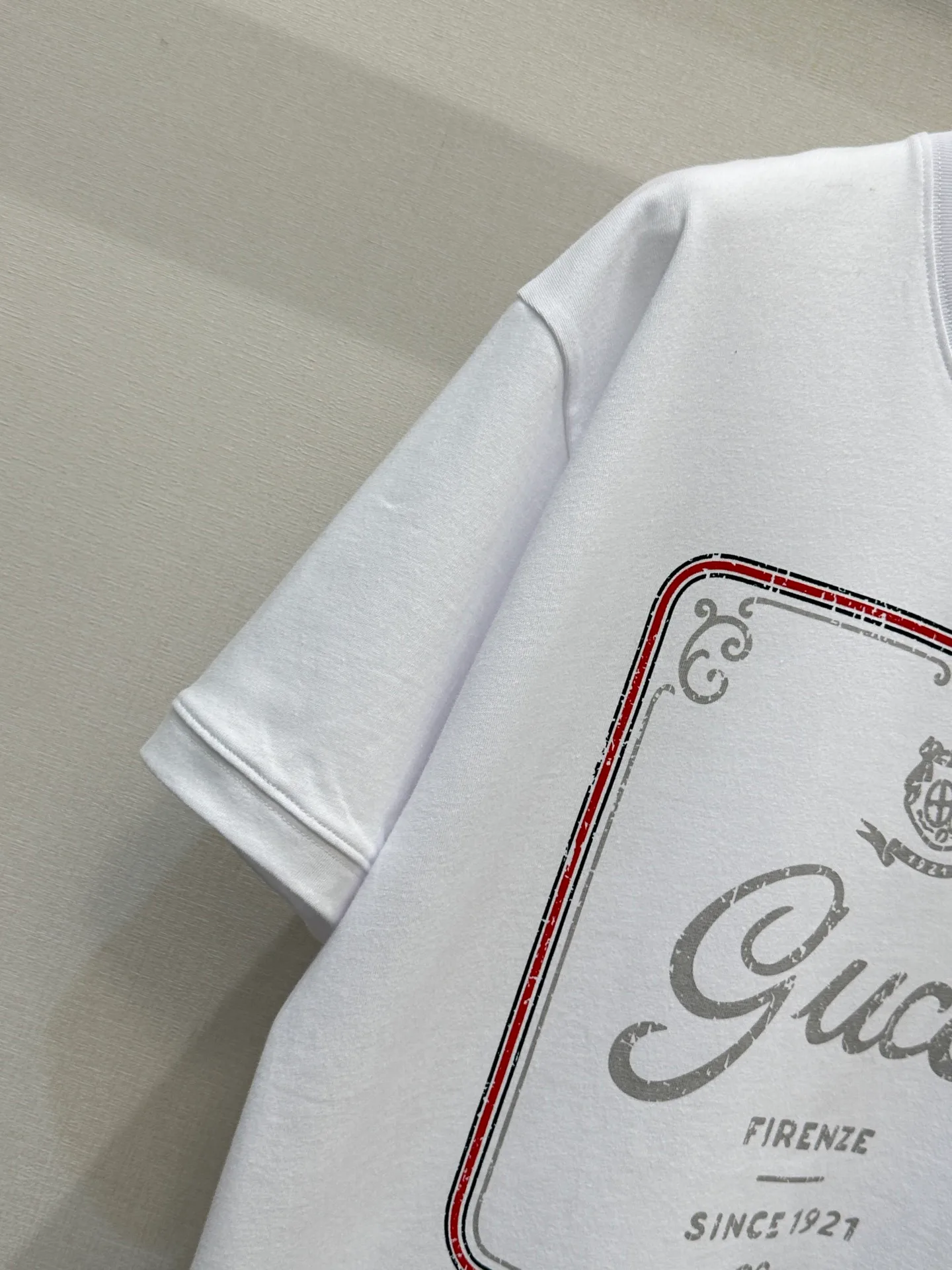 Футболки Женские Gucci 11943372