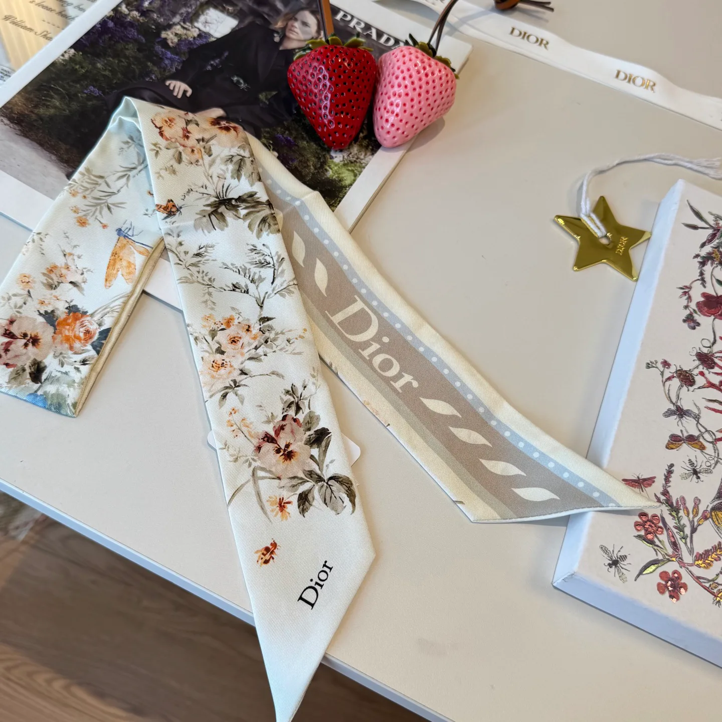 Платки Christian Dior 18627084