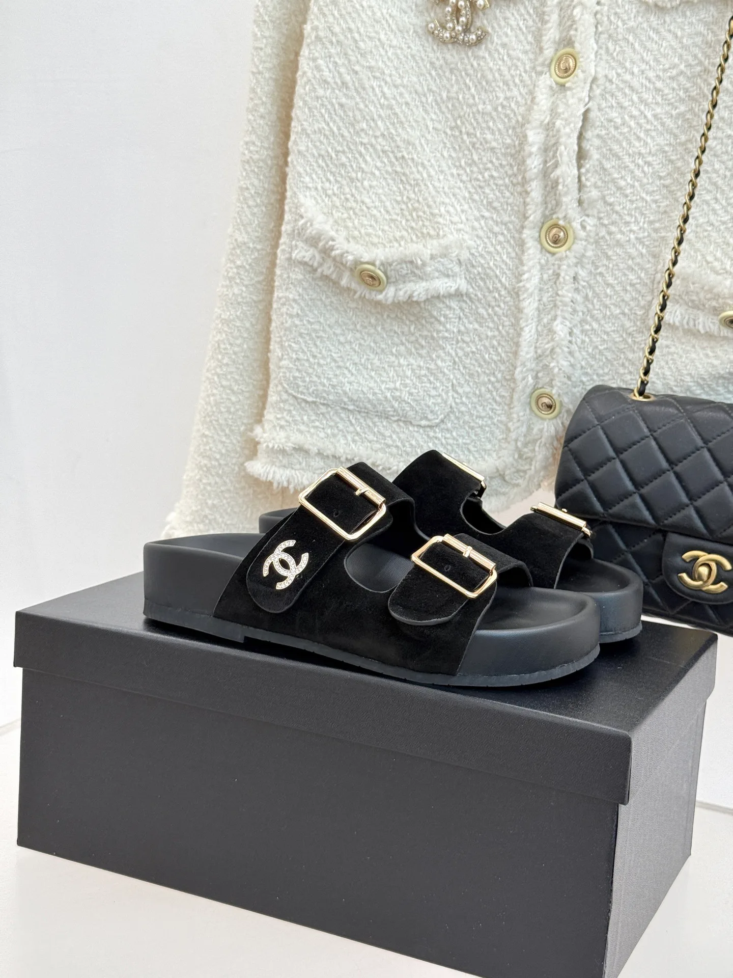 Шлепанцы Женские Chanel 11646683