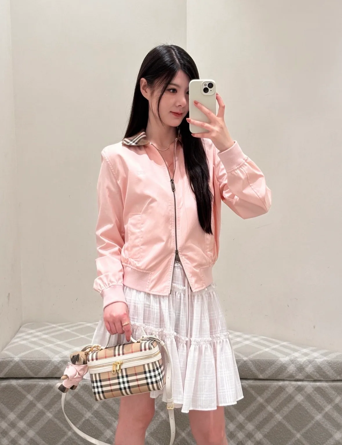 Куртки И Пуховики Женские Burberry 18253290