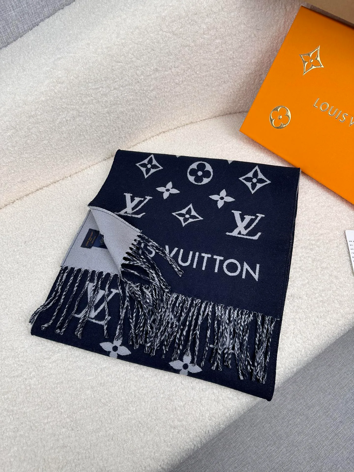 Шарфы Louis Vuitton 1176290