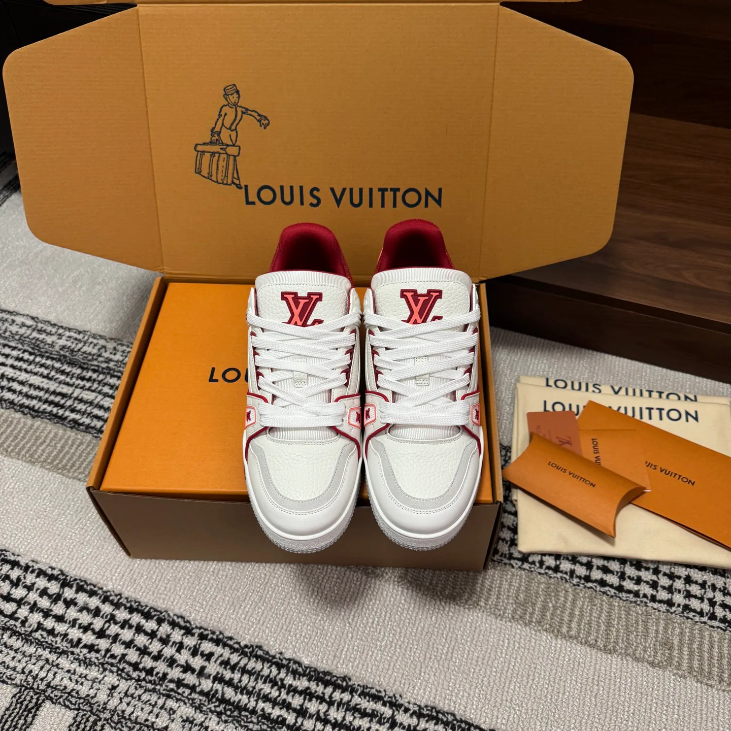 Кроссовки Женские Louis Vuitton 245610