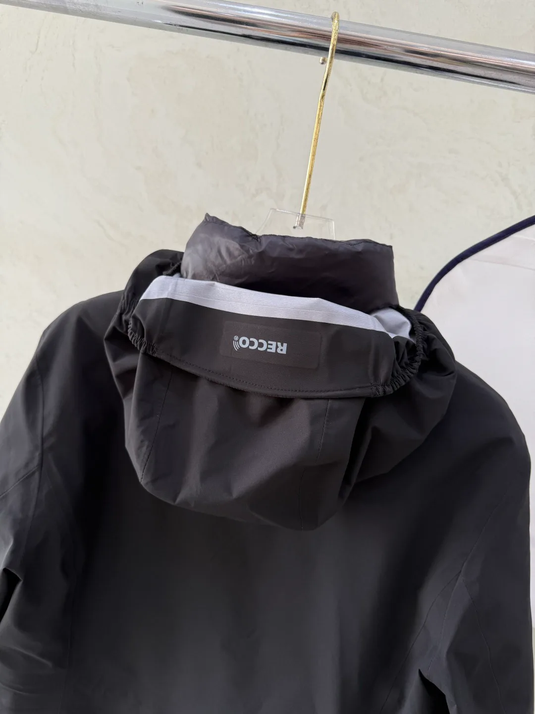 Куртки И Пуховики Женские Moncler 18043544
