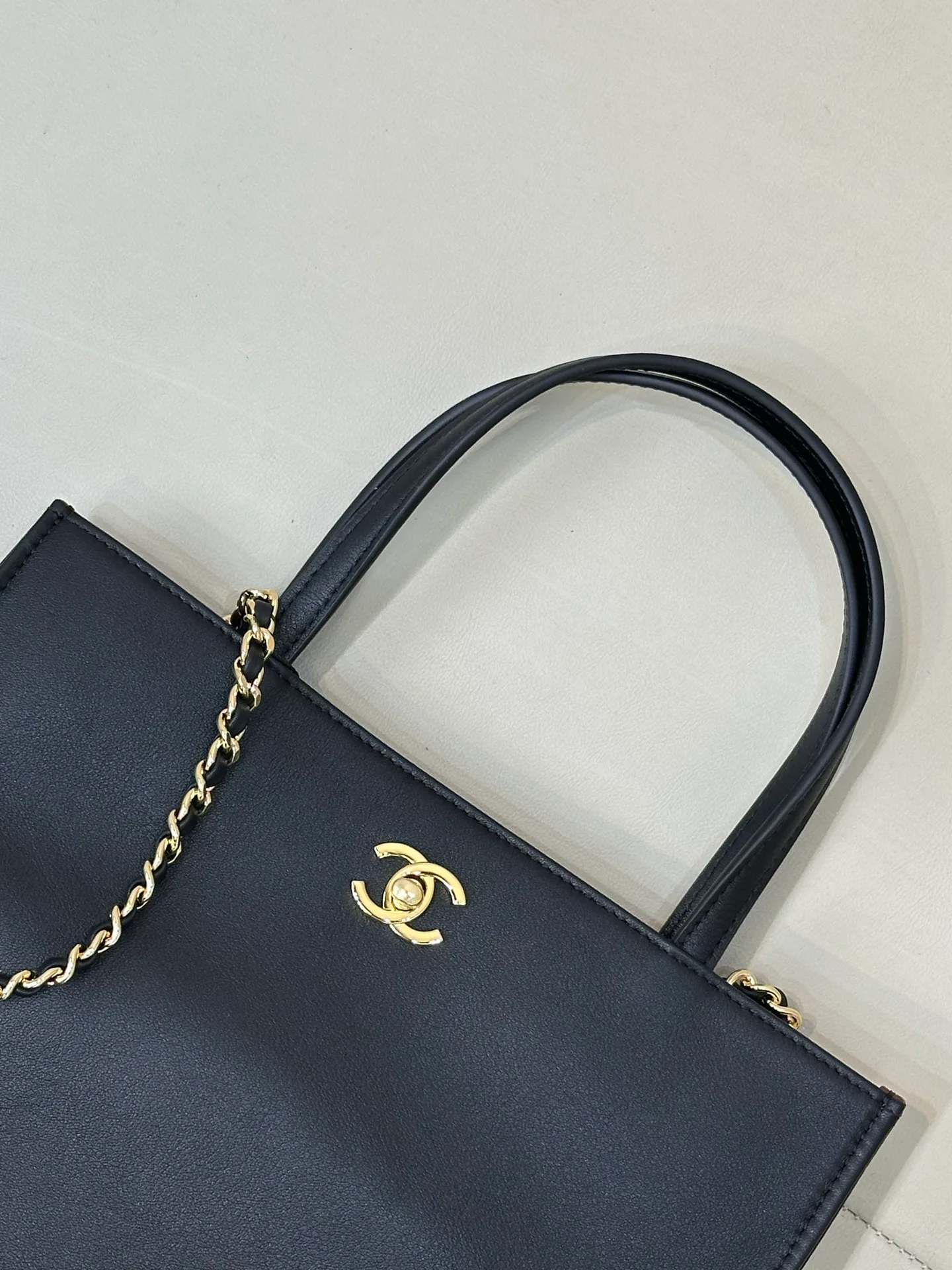 Классические Сумки Женские Chanel 17376120
