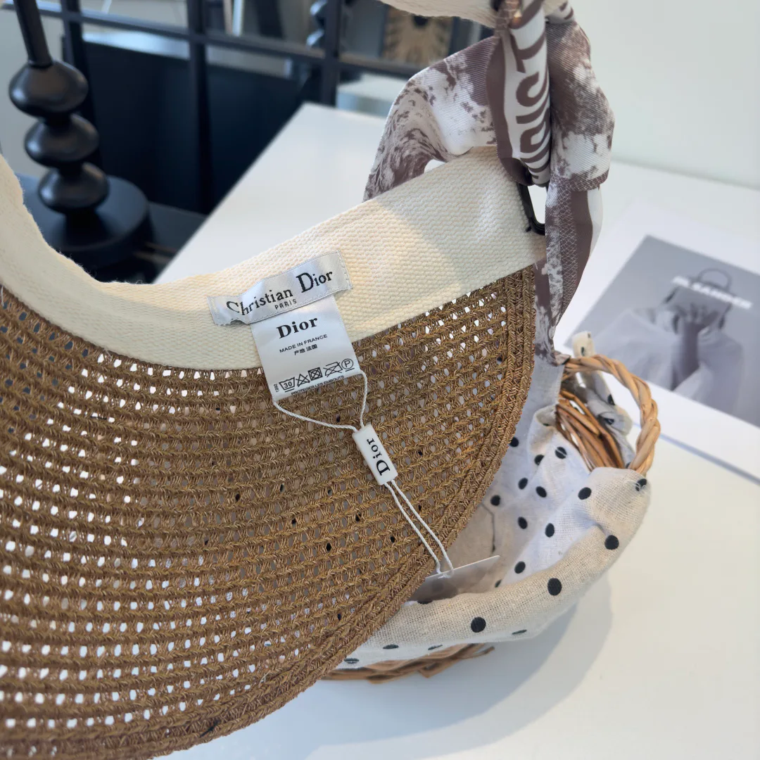 Головные Уборы Christian Dior 11633258