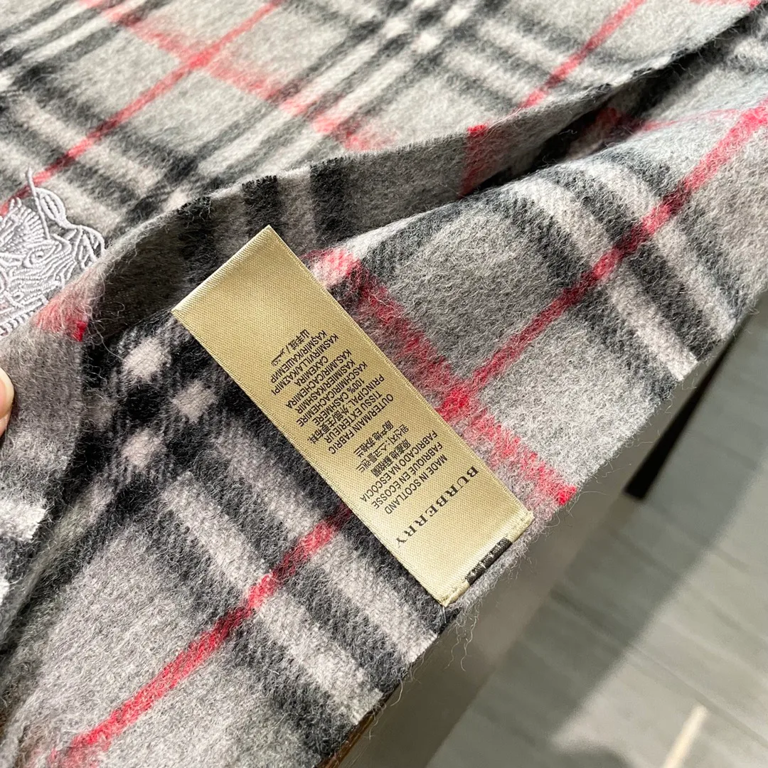 Шарфы Burberry 218470