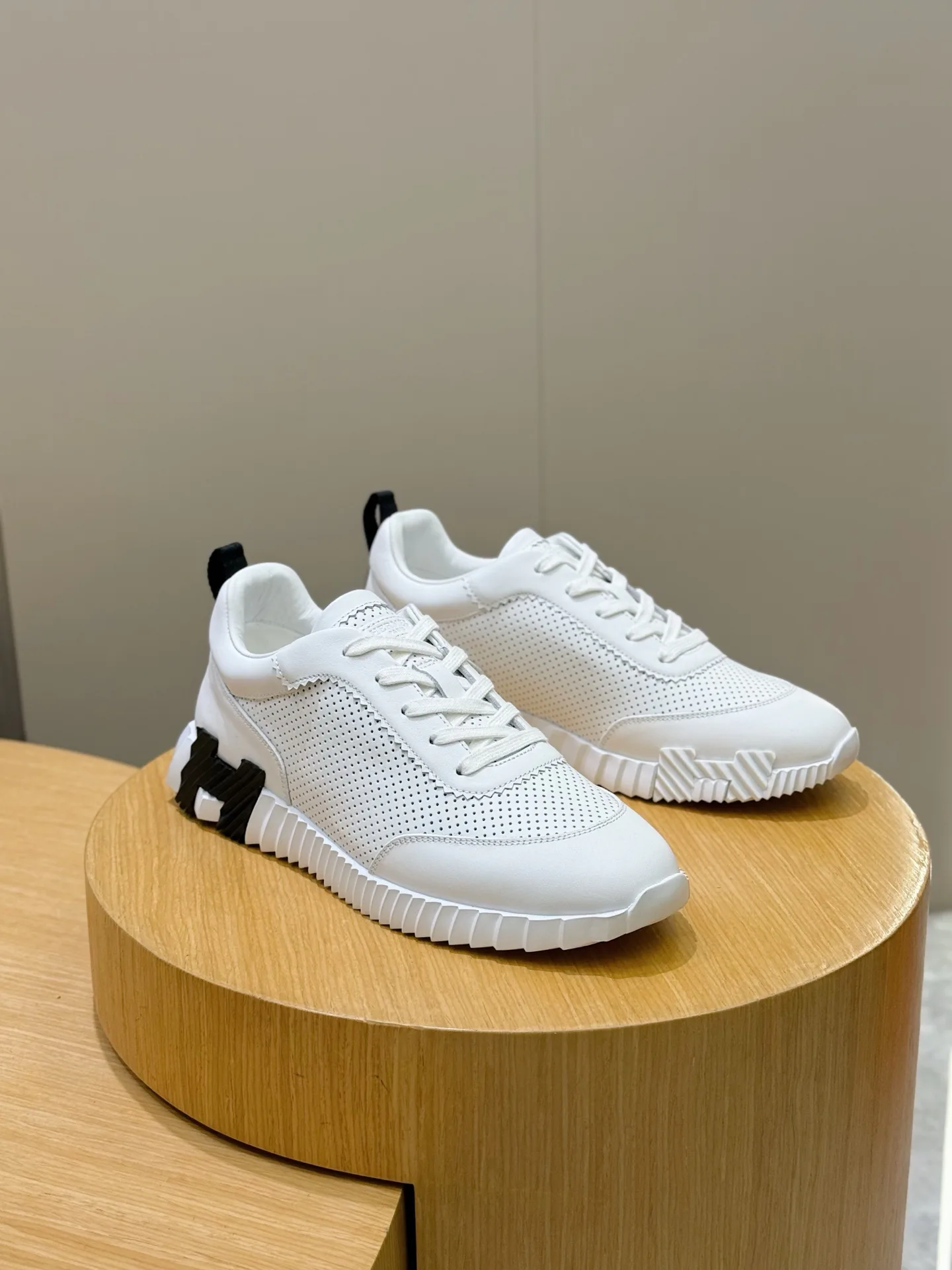 Кроссовки Мужские Hermes 13132120