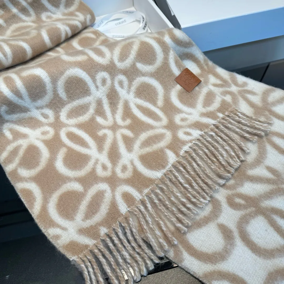 Шарфы Loewe 18275052
