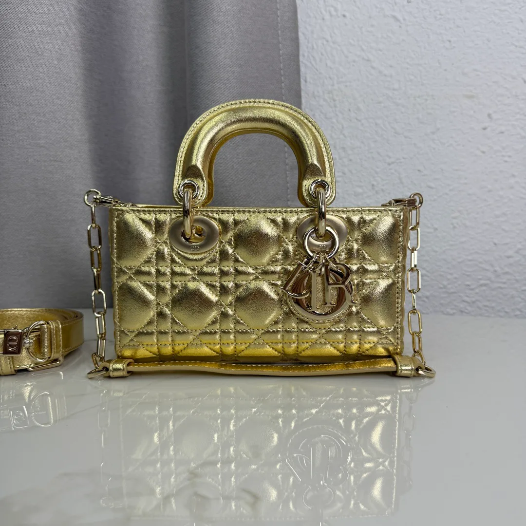 Классические Сумки Женские Christian Dior 18116442