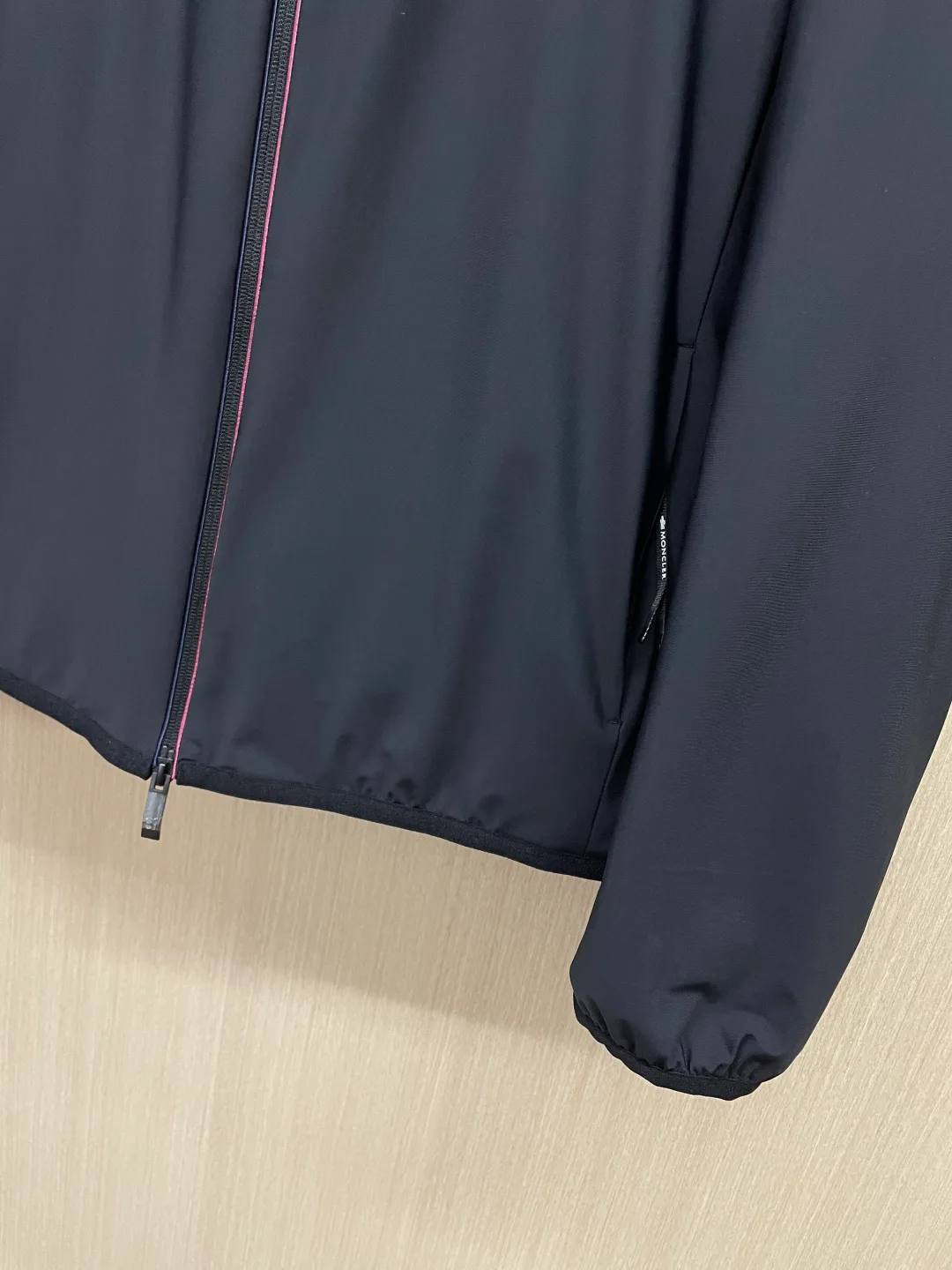 Куртки И Пуховики Мужские Moncler 182027