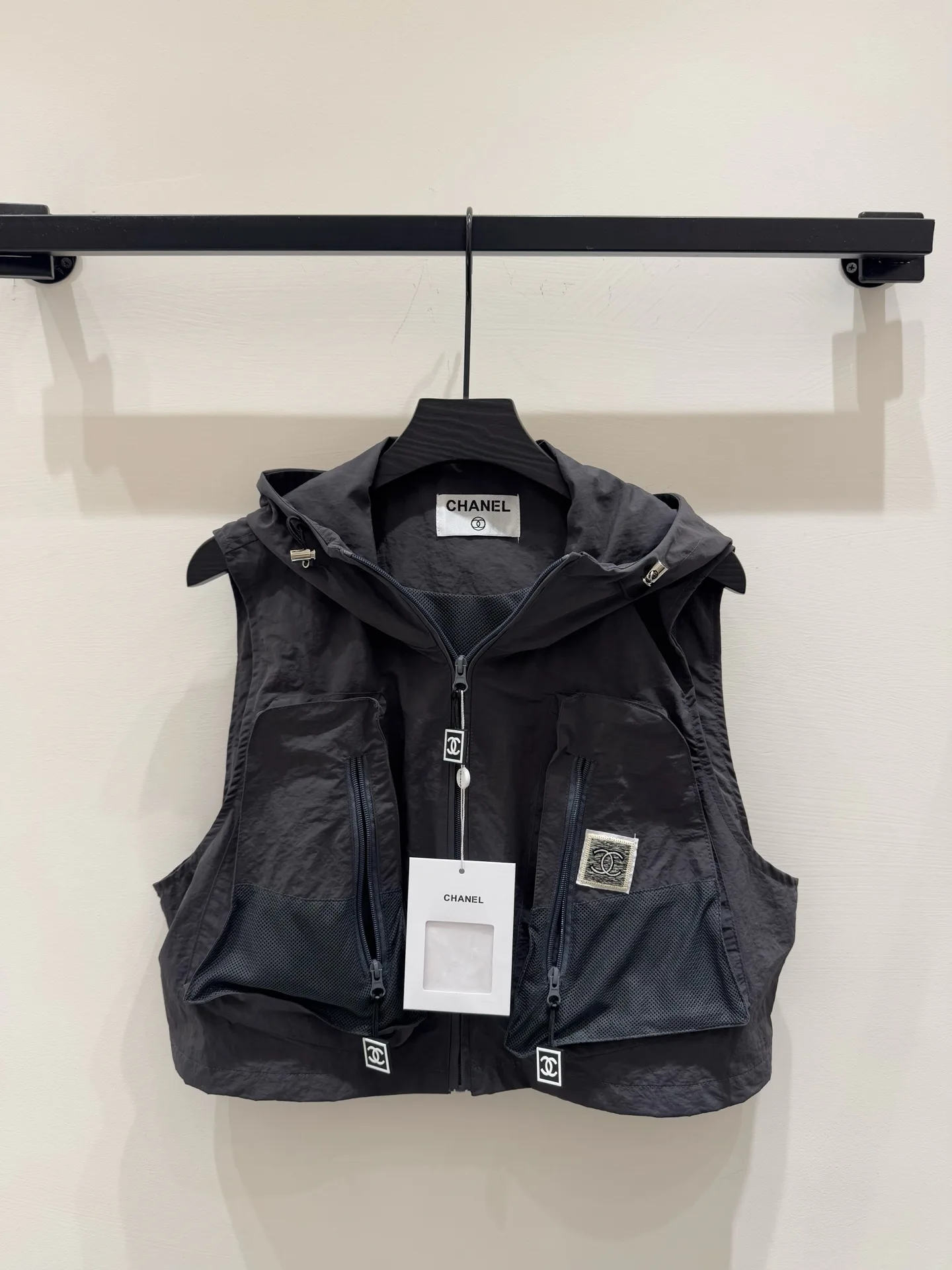 Жилеты Женские Chanel 12625484