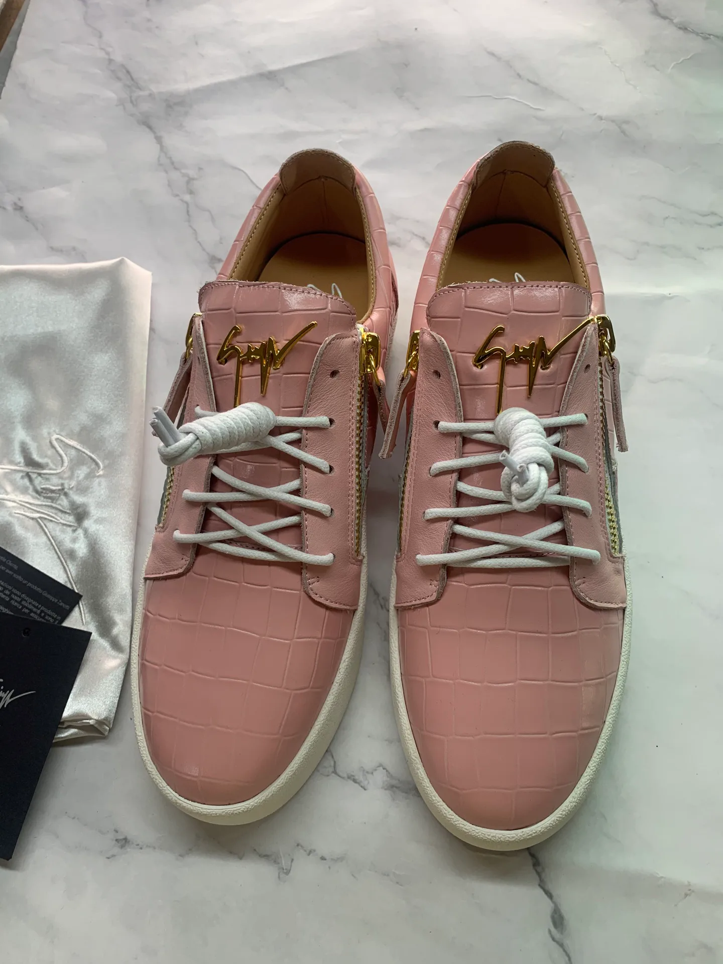 Кроссовки Женские Giuseppe Zanotti 17955599
