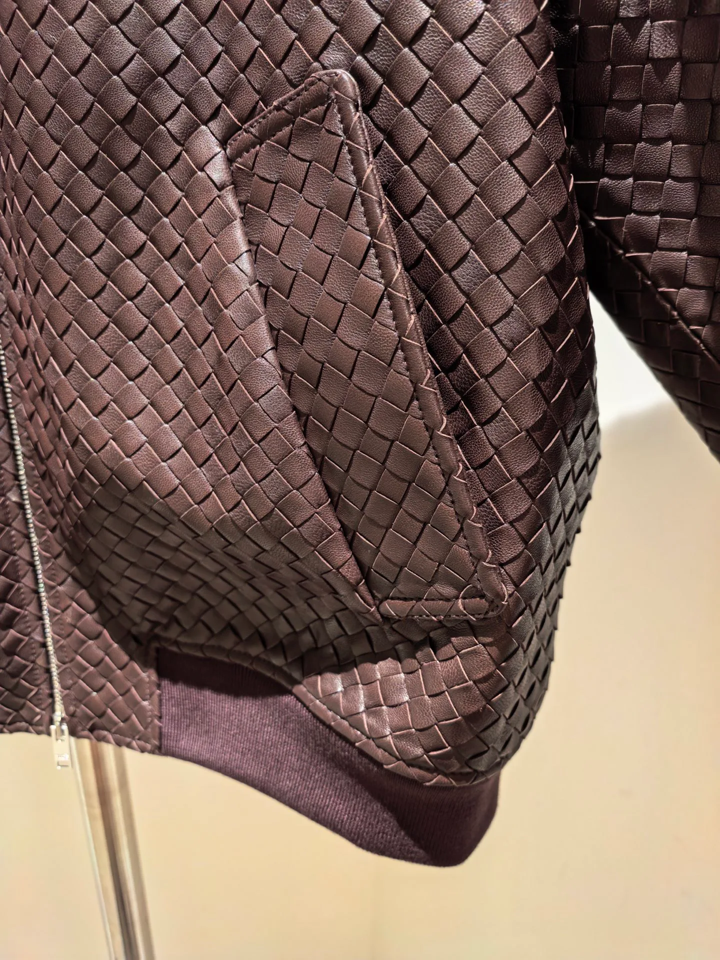 Кожаные Куртки И Дублёнки Женские Bottega Veneta 11113983