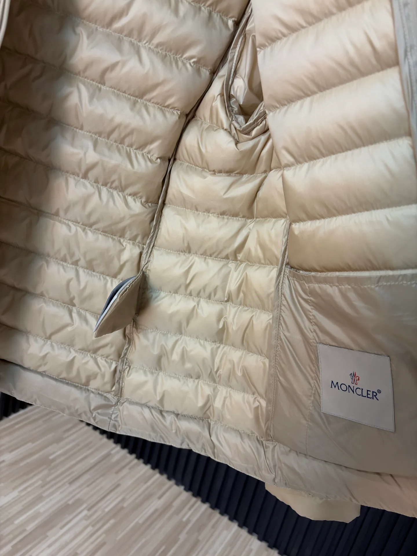 Куртки И Пуховики Мужские Moncler 18231134