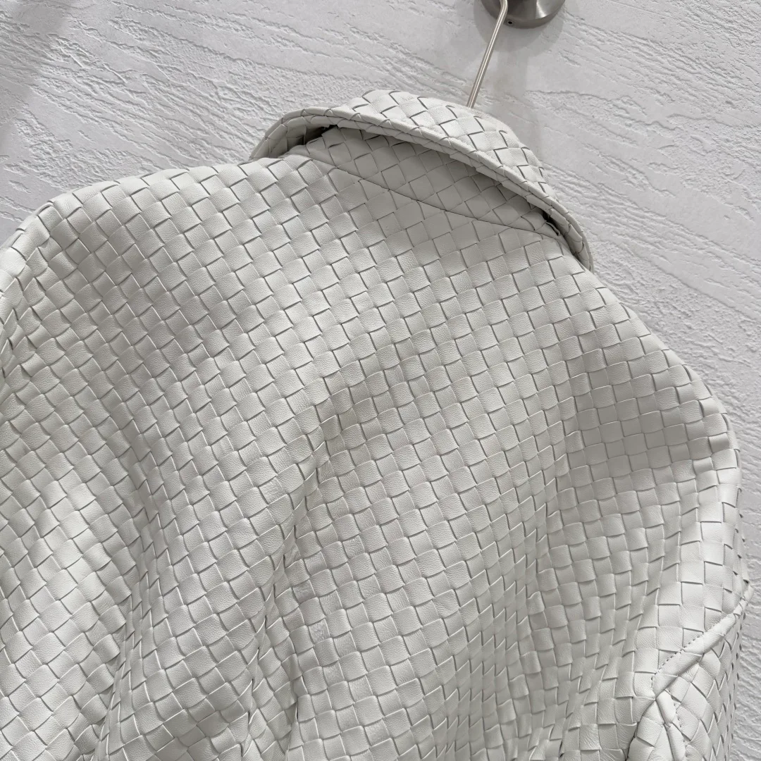 Кожаные Куртки И Дублёнки Женские Bottega Veneta 16933275