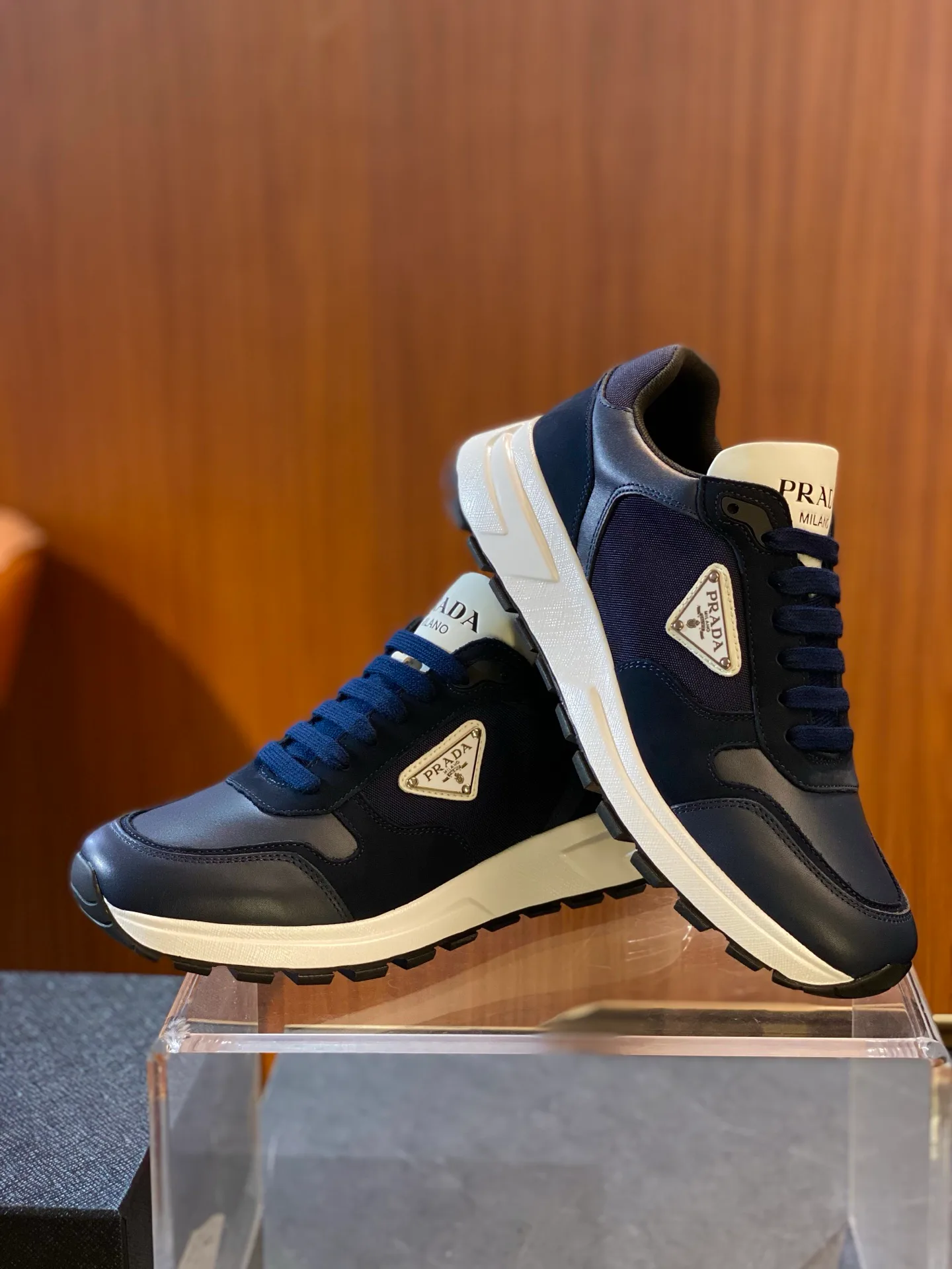 Кроссовки Мужские Prada 408458