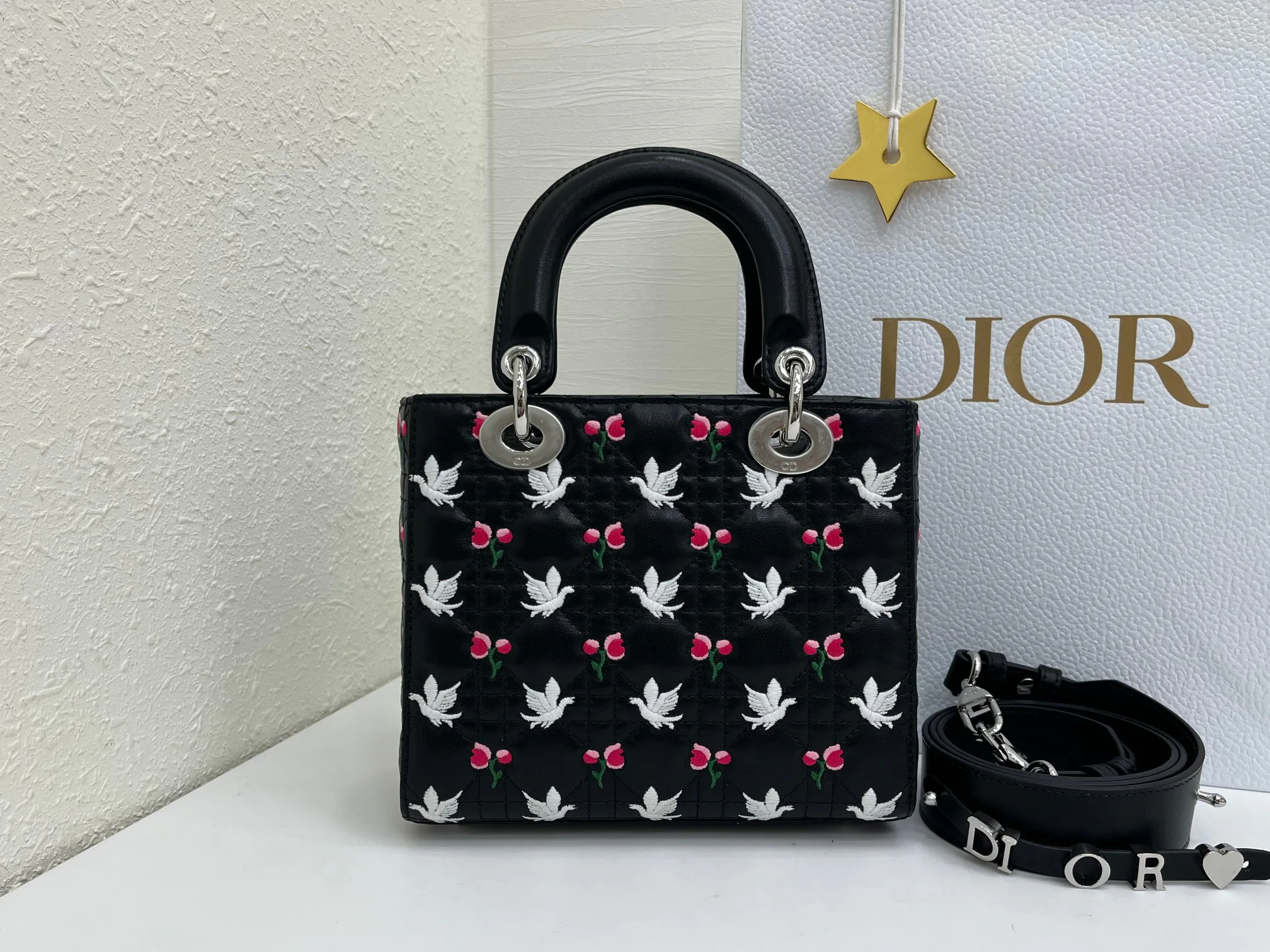 Классические Сумки Женские Christian Dior 17407066