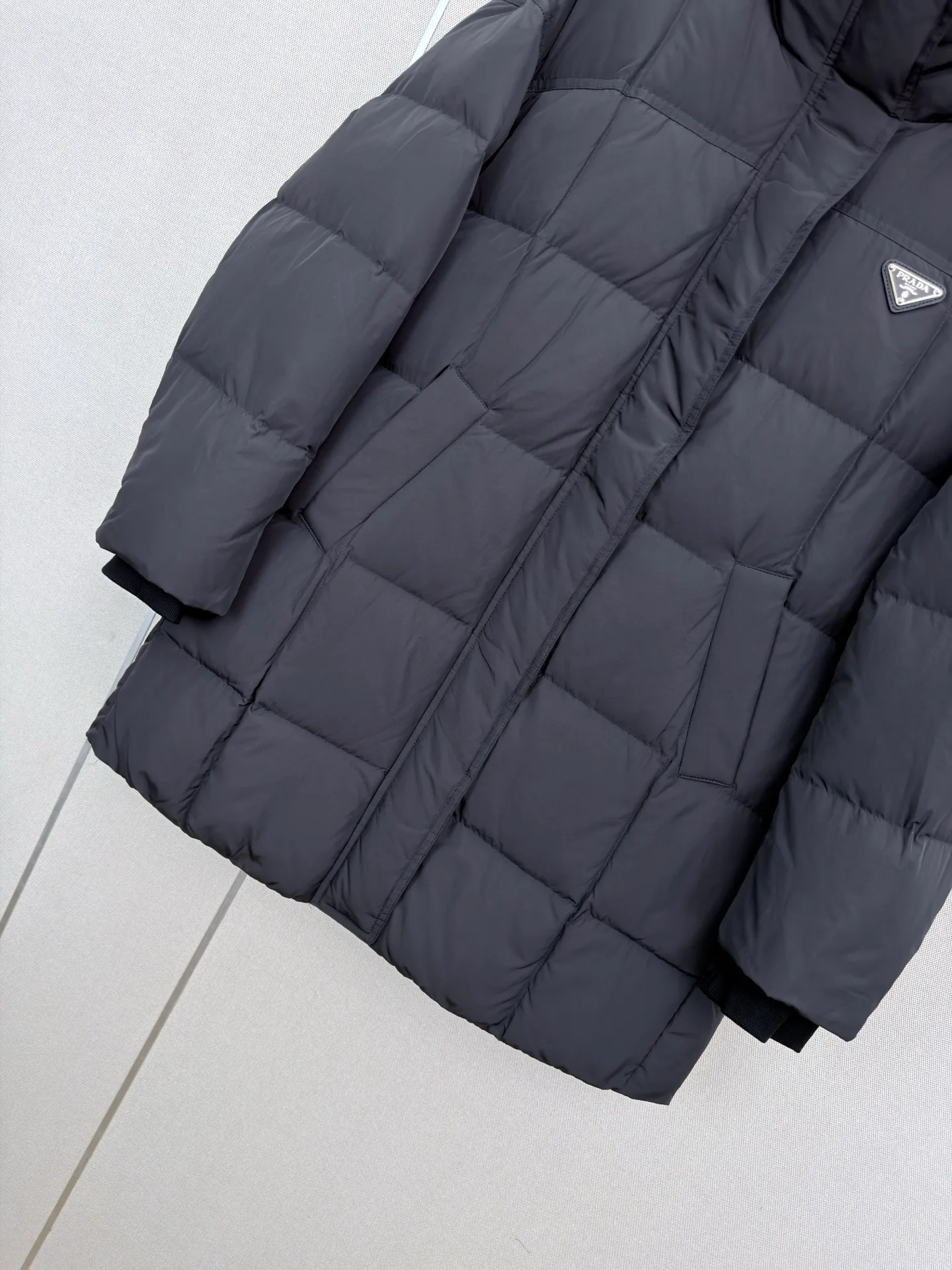 Куртки И Пуховики Женские Prada 18402405