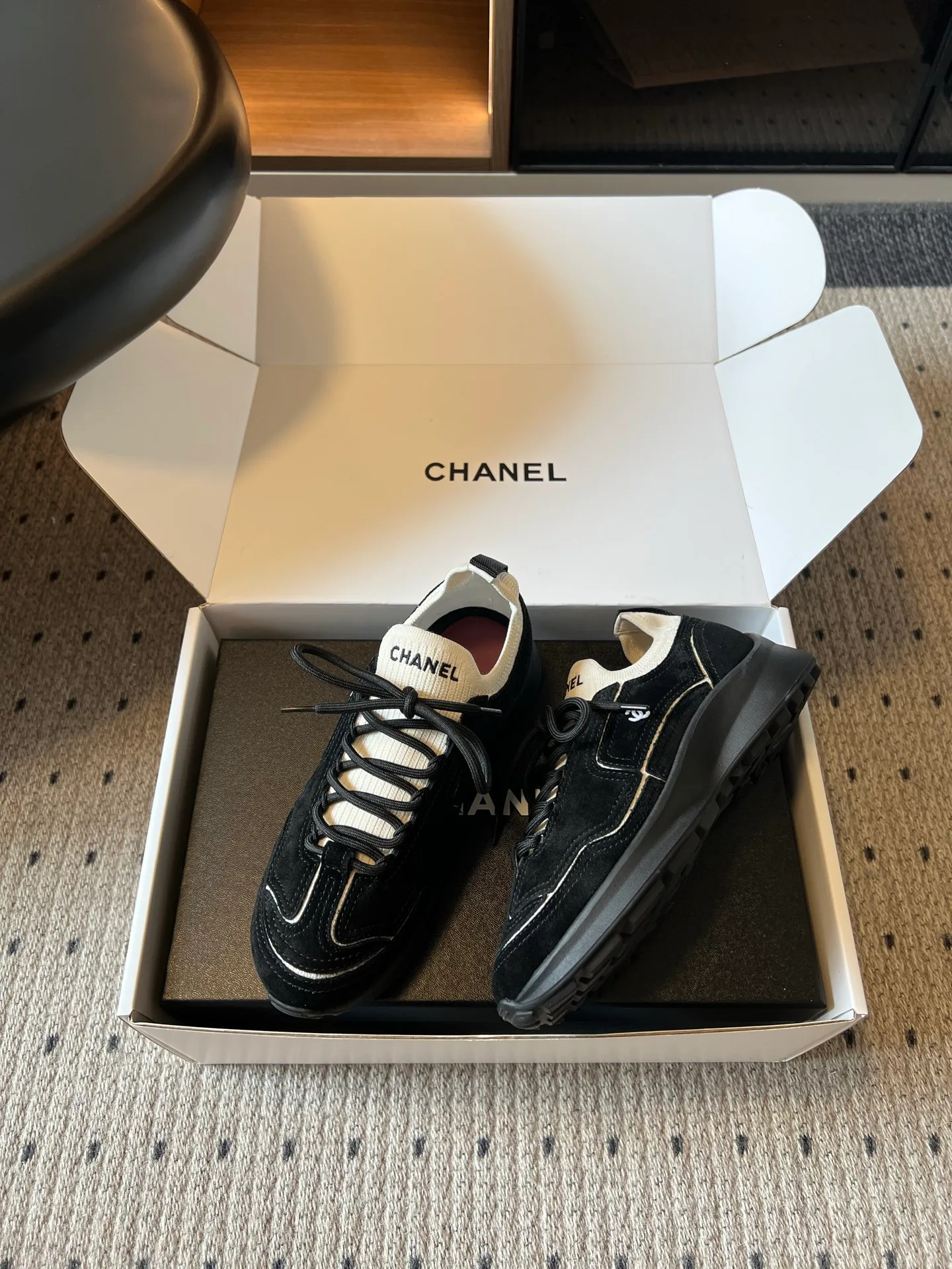 Кроссовки Женские Chanel 17793449
