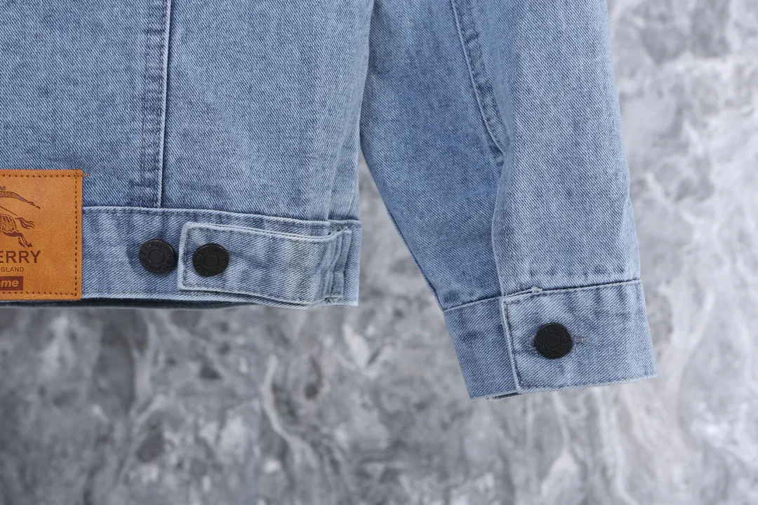 Куртки И Пуховики Женские Supreme 11244748