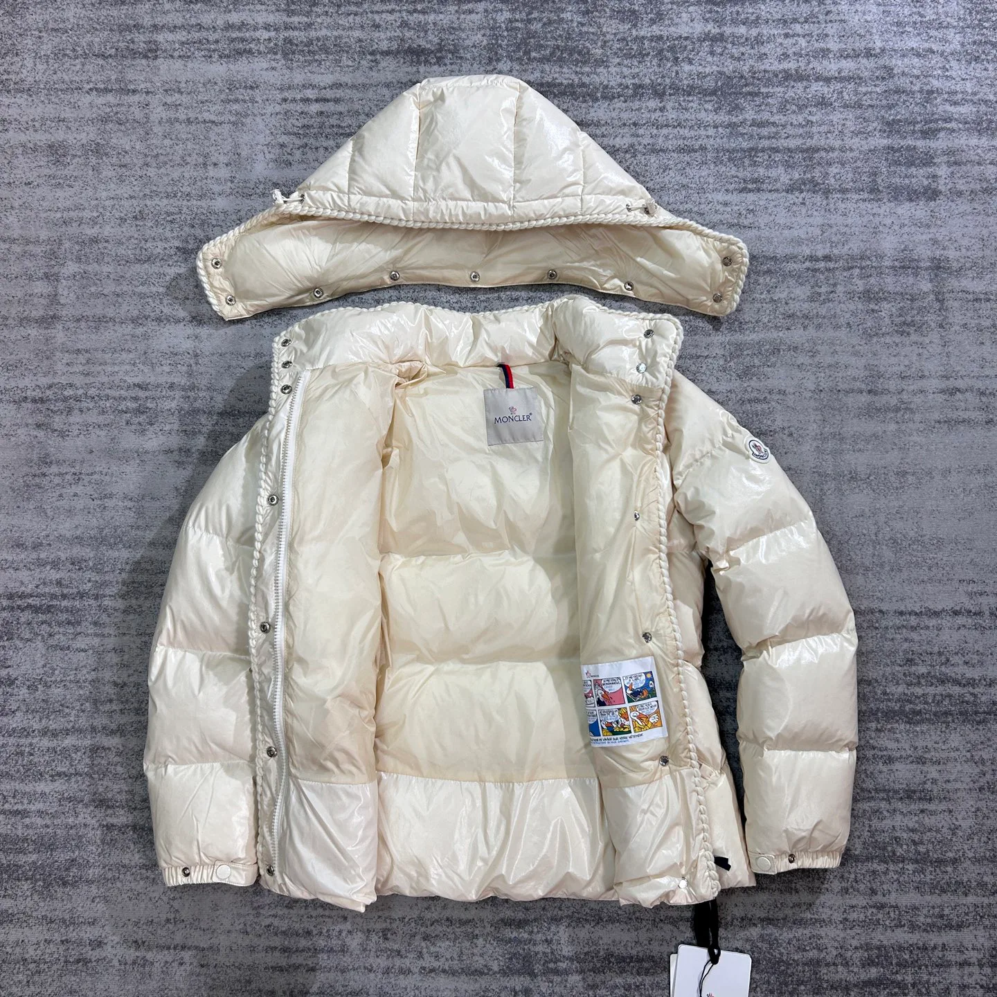 Куртки И Пуховики Женские Moncler 18134536