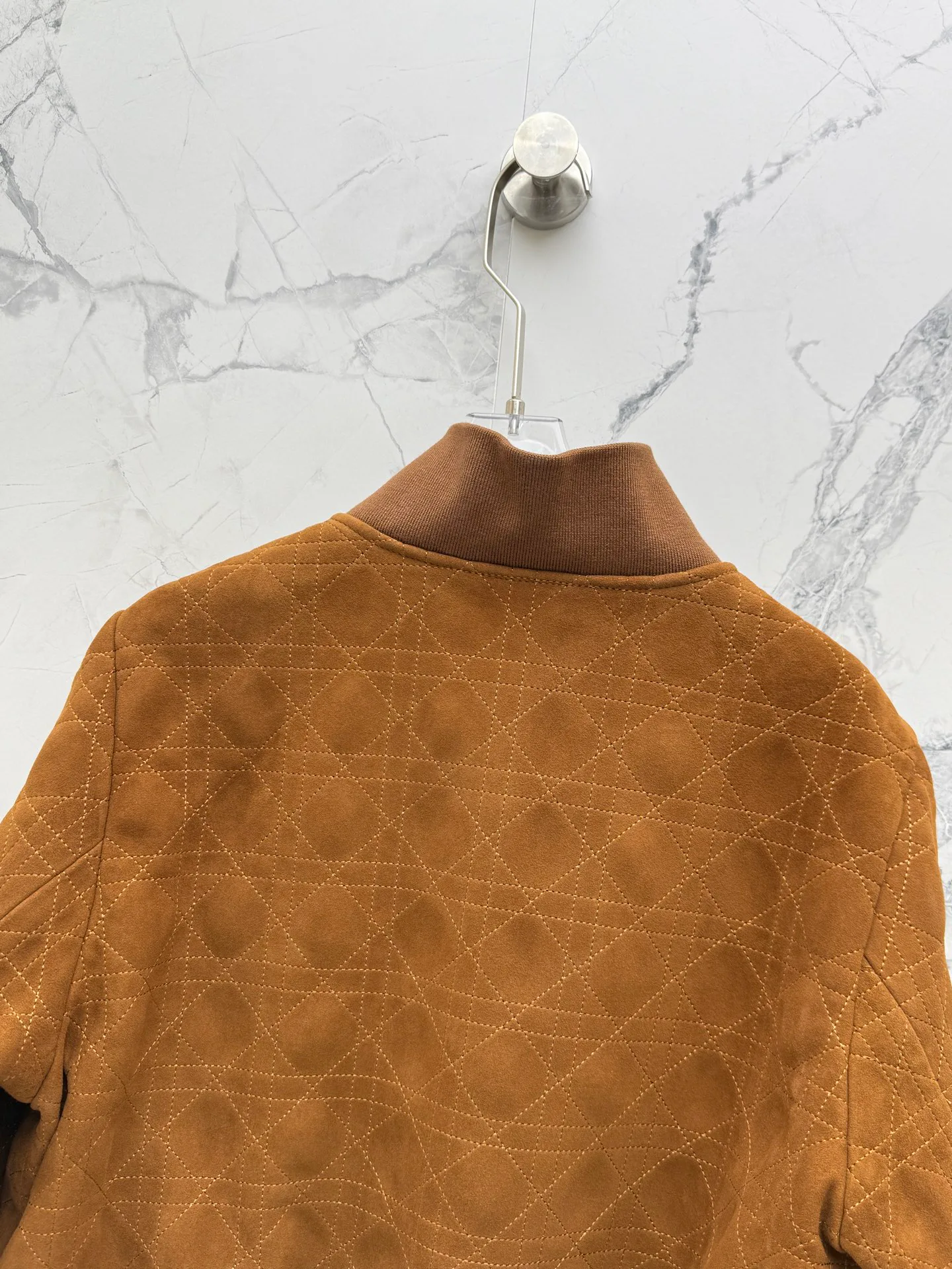 Кожаные Куртки И Дублёнки Женские Christian Dior 9976546